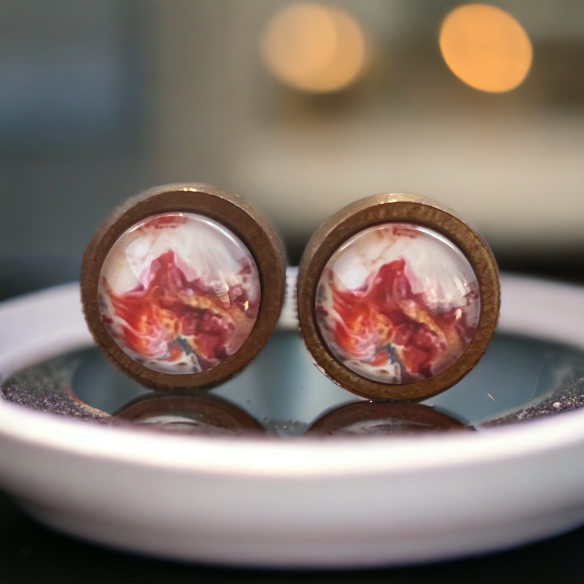 Pink Watercolor Wood Stud Earrings: Chic and Natural Accessories for Everyday Elegance