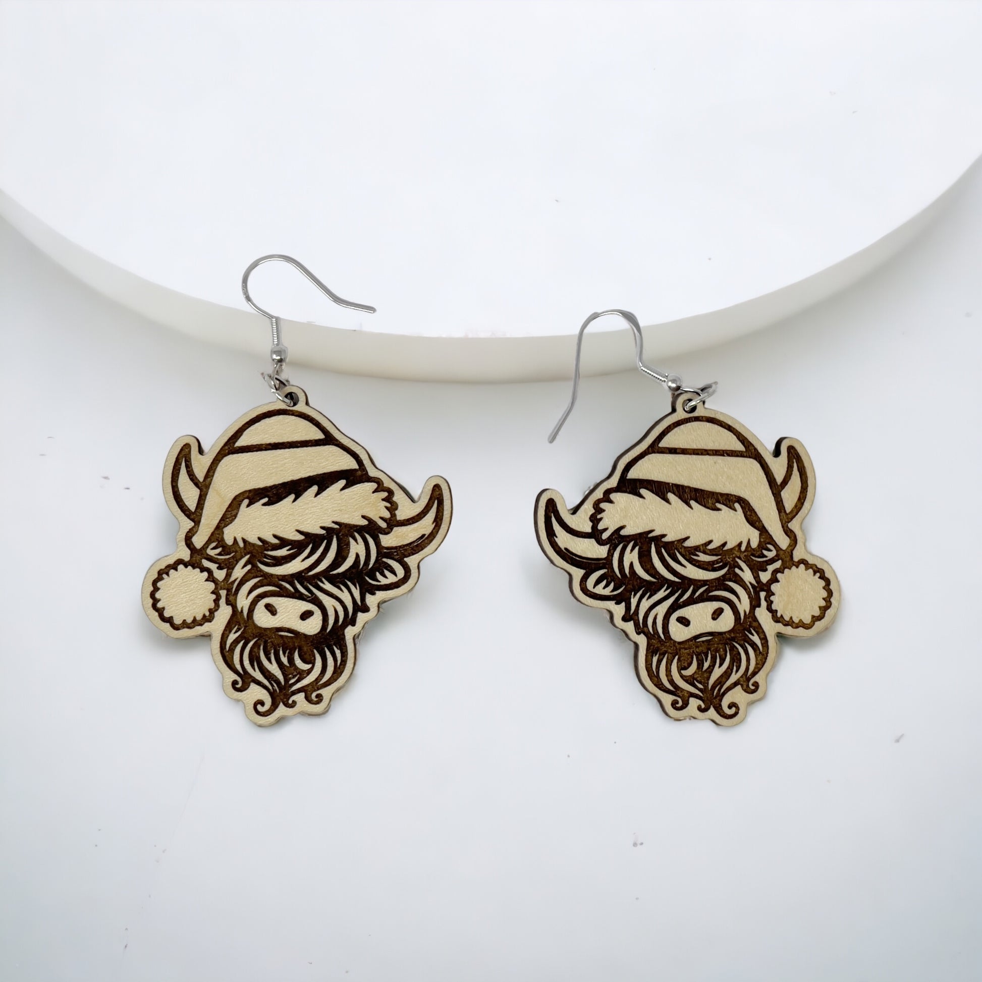 Highland Cow Wood Dangle Earrings - Rustic & Charming Accessories