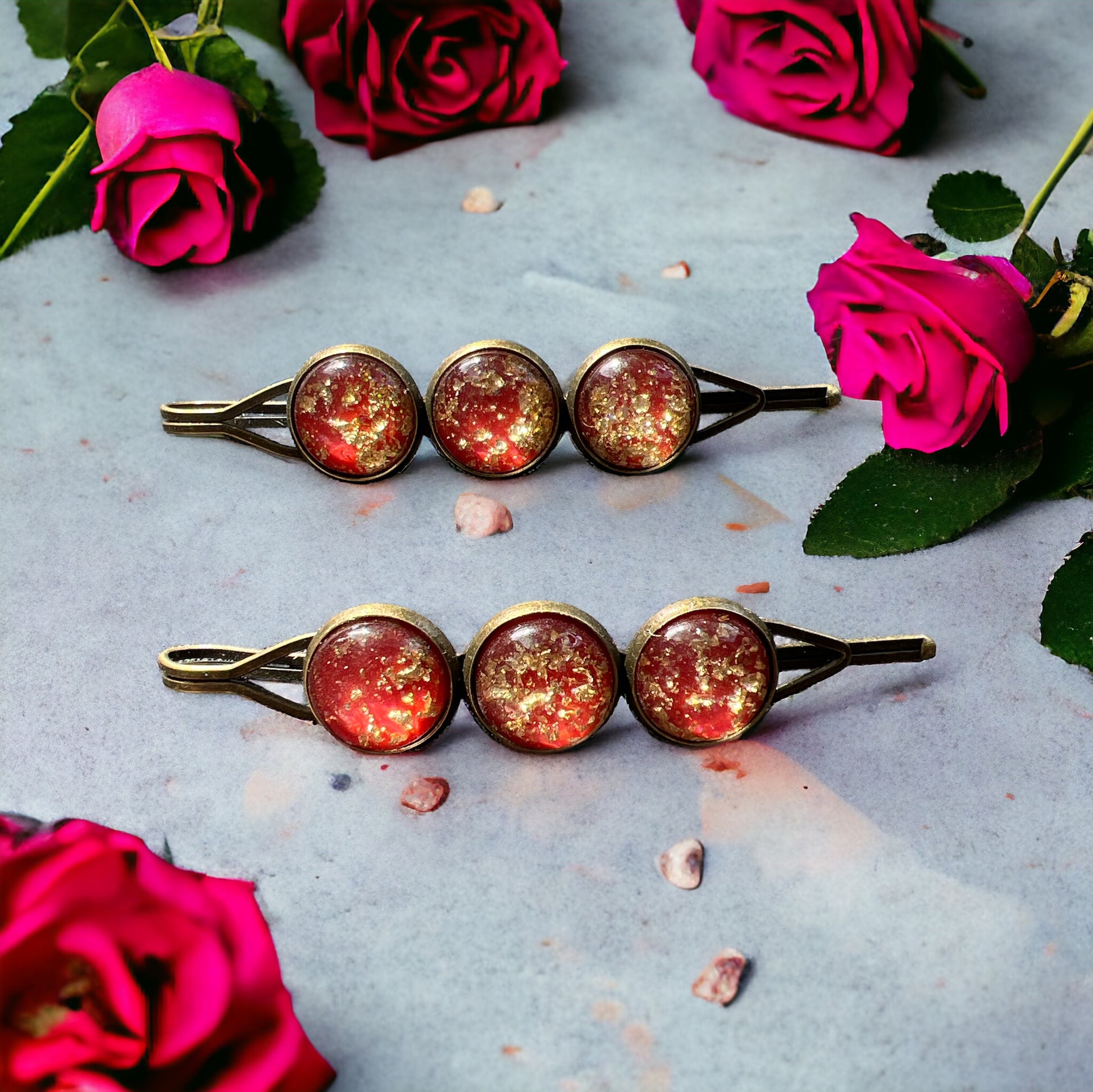 Red Gold Flake Glitter Hair Pins: Sparkling Accents for Glamorous Hairstyles