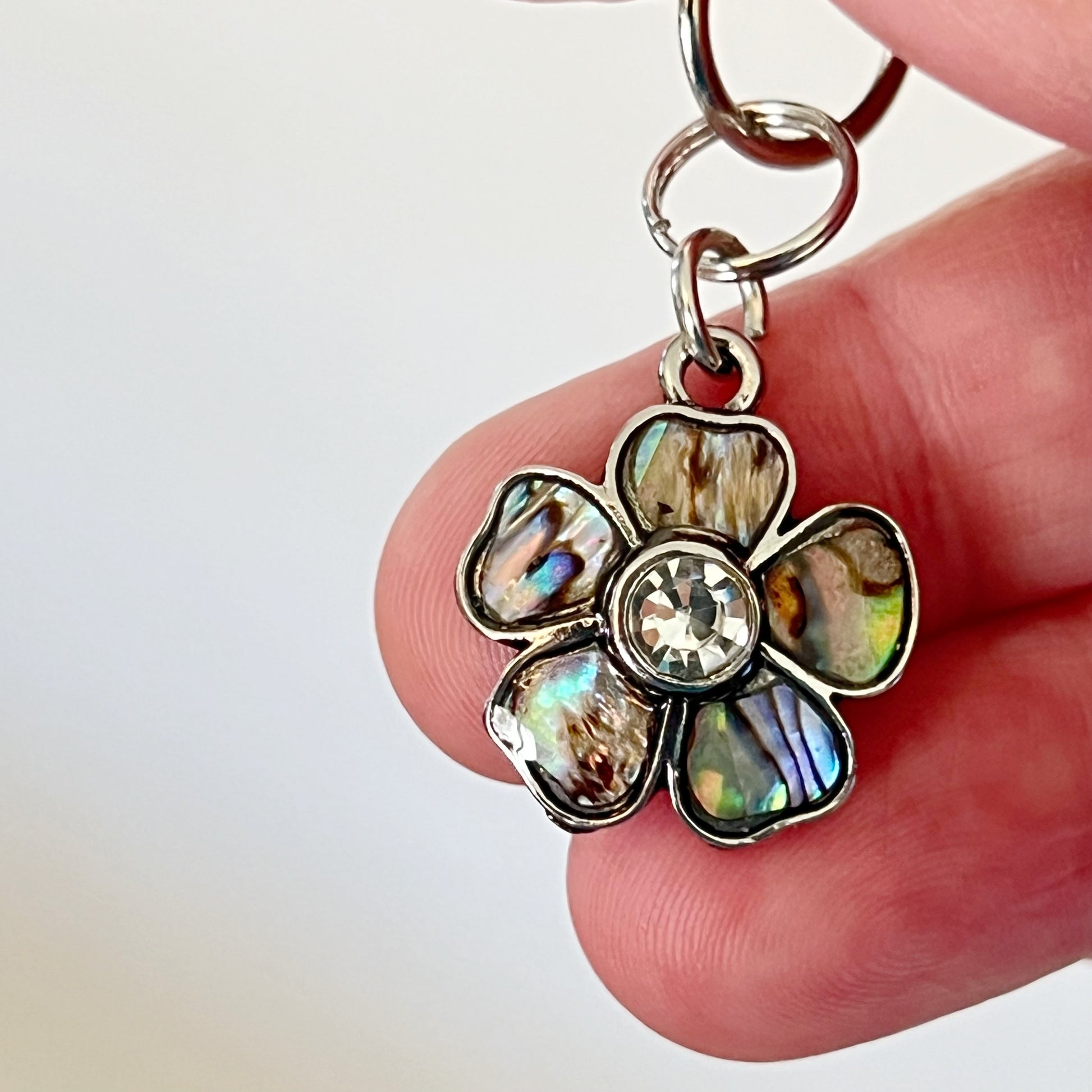 Flower and Leaf Zipper Pull Keychain Handbag Charm with Inlaid Abalone Shells