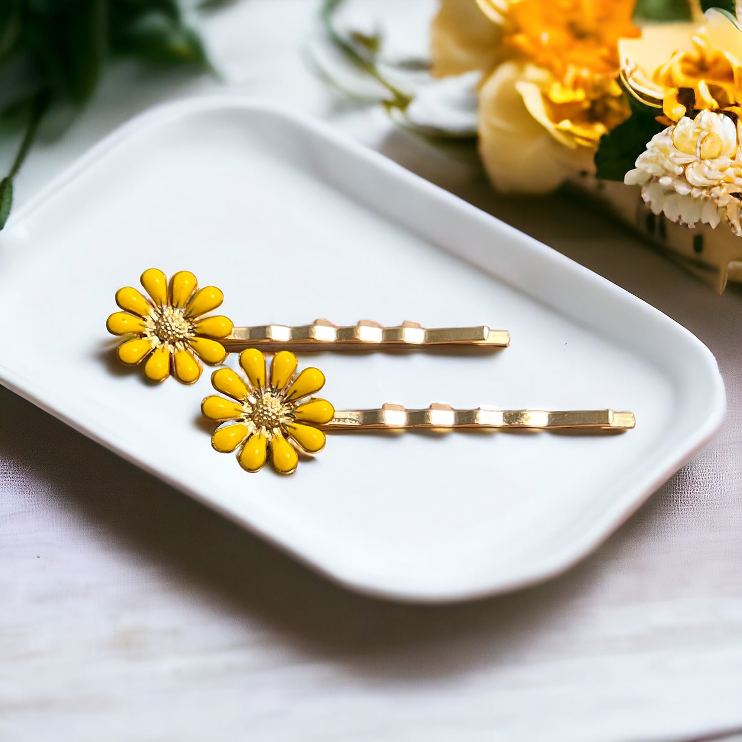 Decorative Yellow Enamel Wildflower Hair Pins - Delicate Floral Accessories