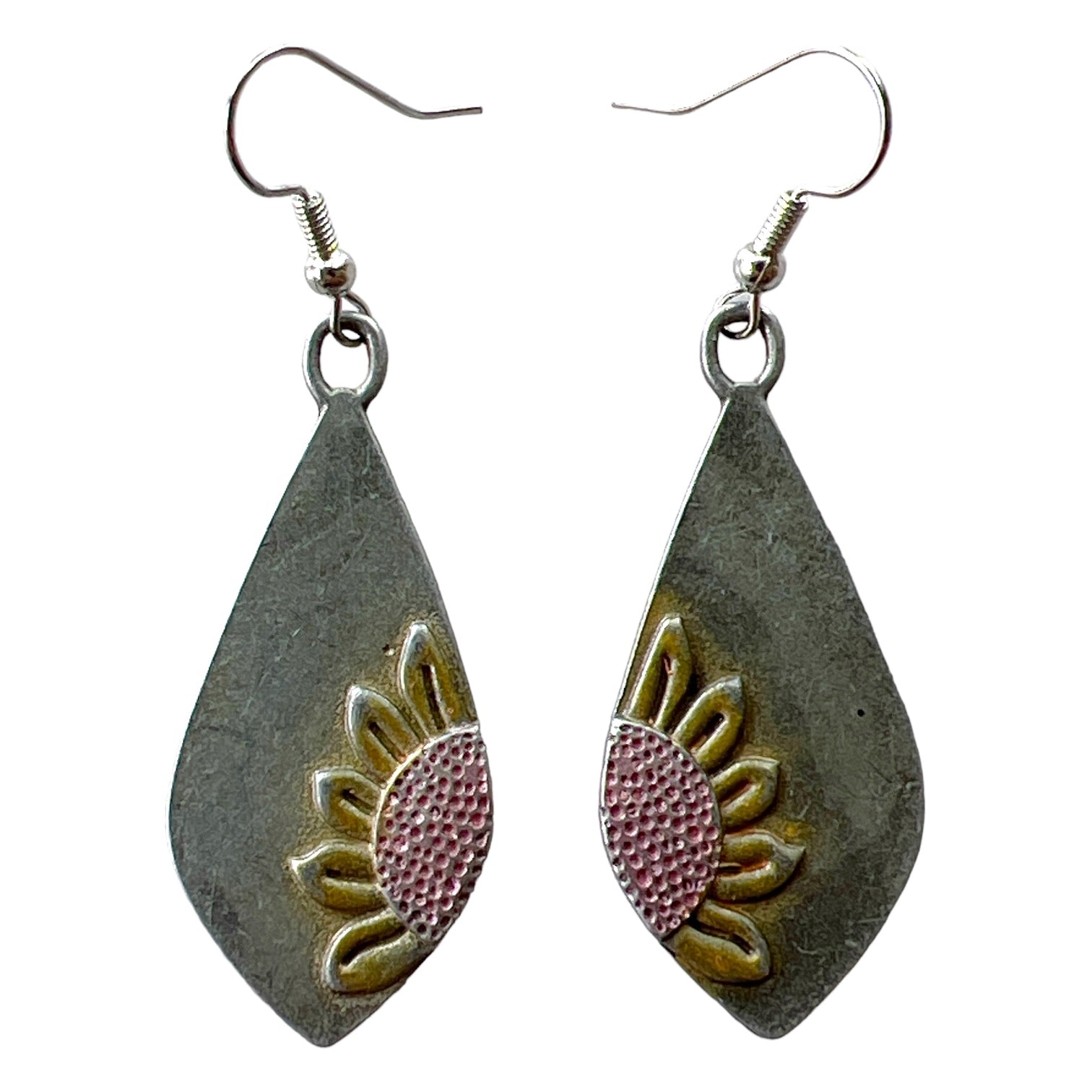 Teardrop Earrings with Sunflowers: Nature-Inspired Accessories