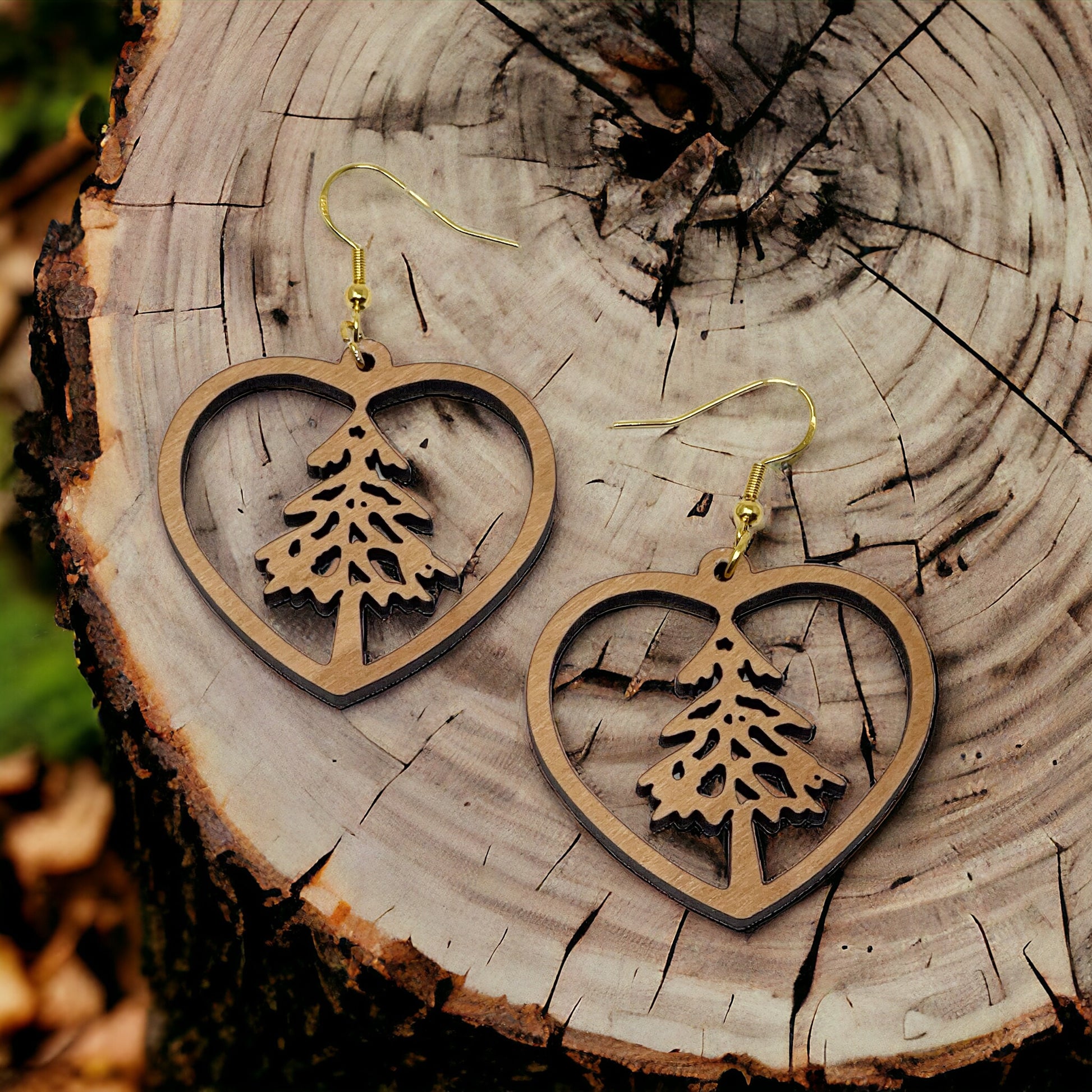 Wooden Heart - Rustic Dangle Earring with Pine Tree Design, Cute Winter Holiday Accessory, Nature-Inspired Jewelry