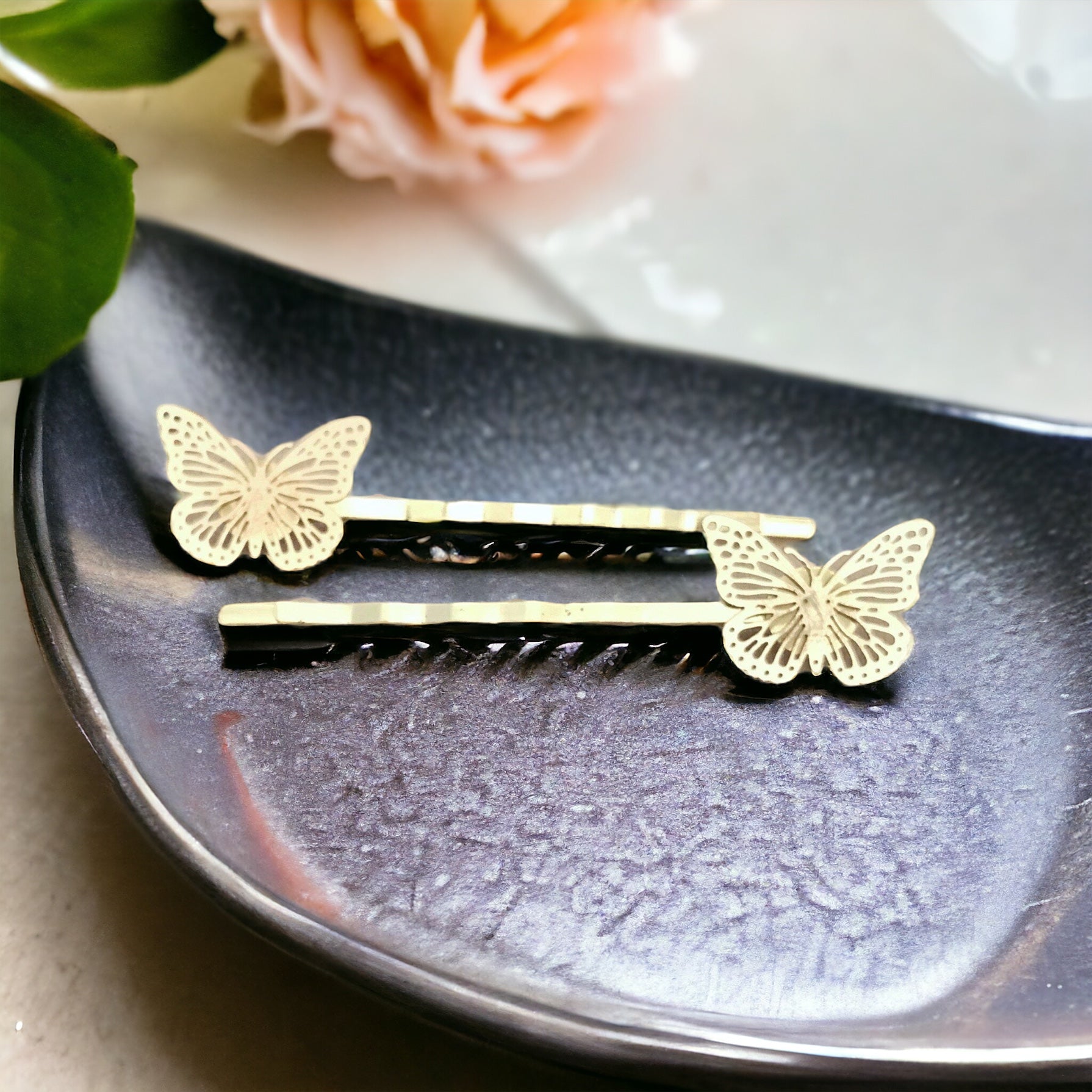 Gold Butterfly Hair Pins - Exquisite Filigree Design for Elegant Hair Styling