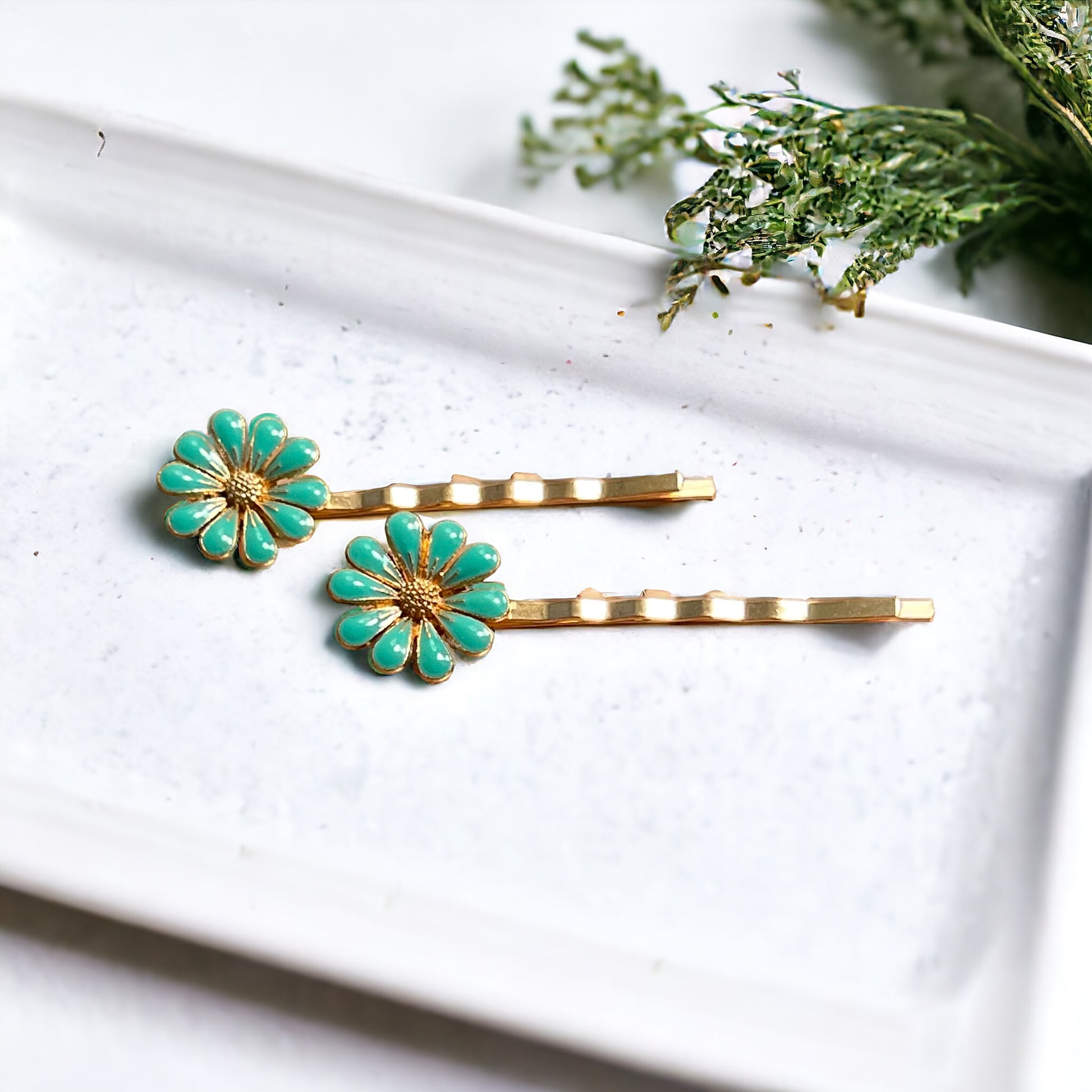 Decorative Mint Green Enamel Wildflower Hair Pins - Delicate Floral Accessories