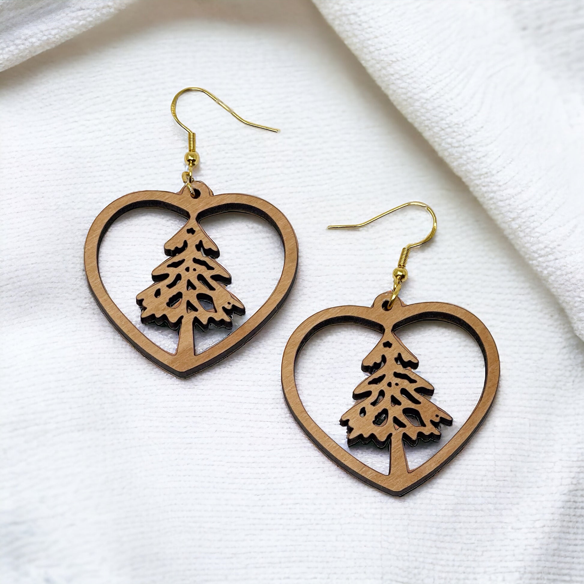 Wooden Heart - Rustic Dangle Earring with Pine Tree Design, Cute Winter Holiday Accessory, Nature-Inspired Jewelry