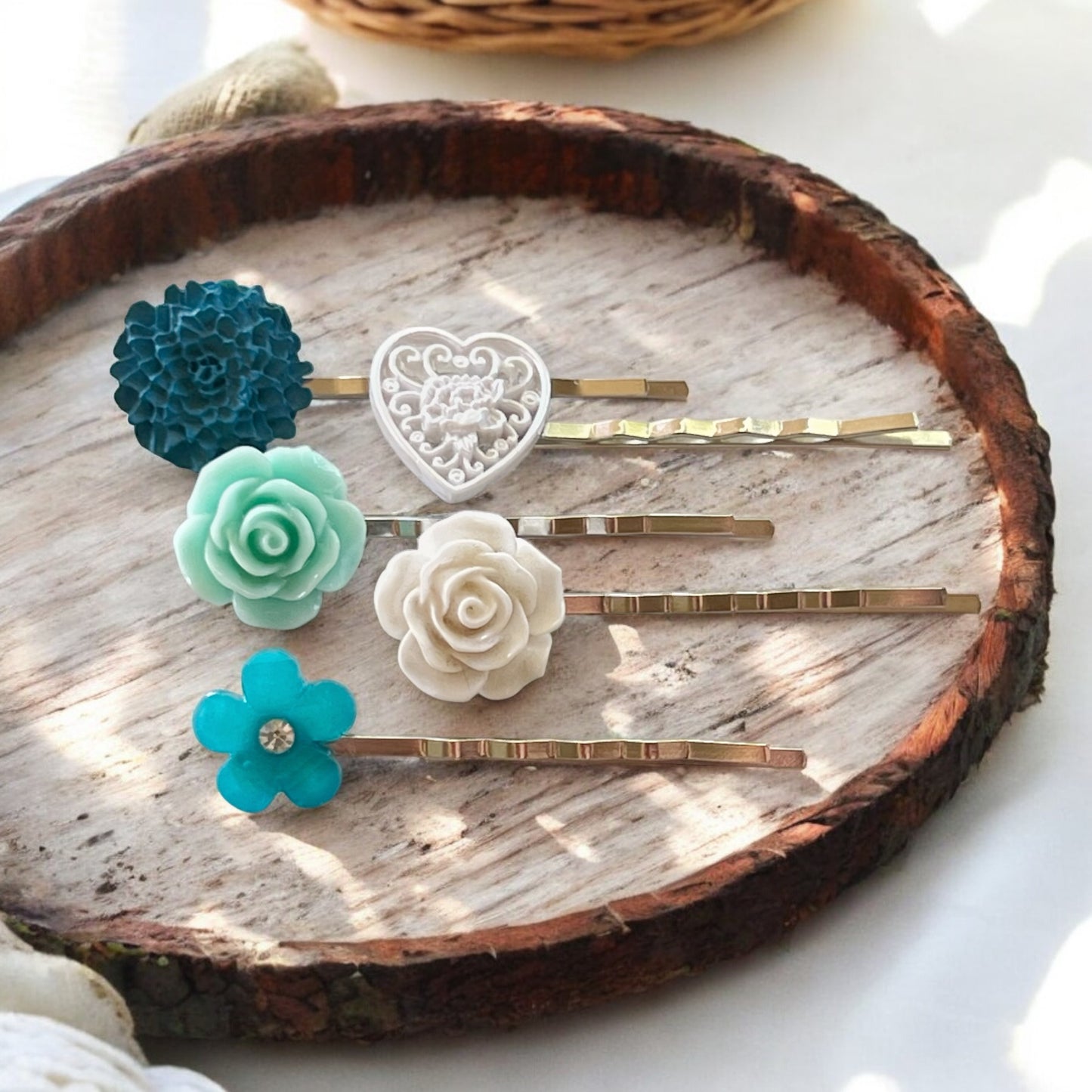 Blue & White Floral Hair Pins Set: Delicate Accessories for Elegant Hairstyles