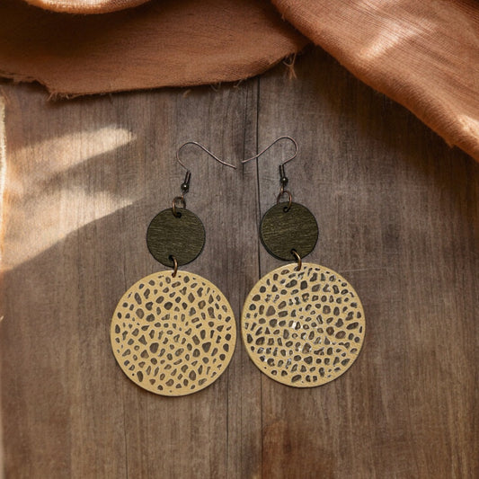 Natural Wood Beige Earrings: Chic & Rustic Accessories