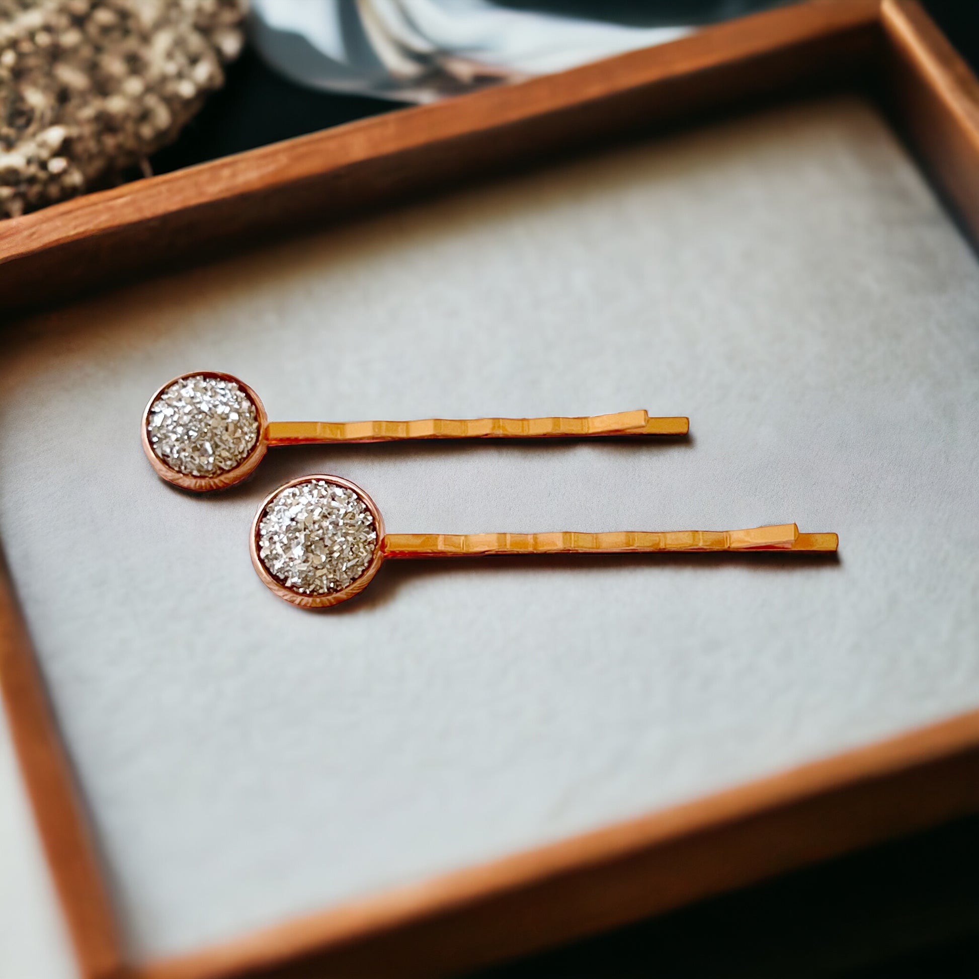 Rose Gold Hair Pins: Sparkling Silver Druzy Accents for Glamorous Styles