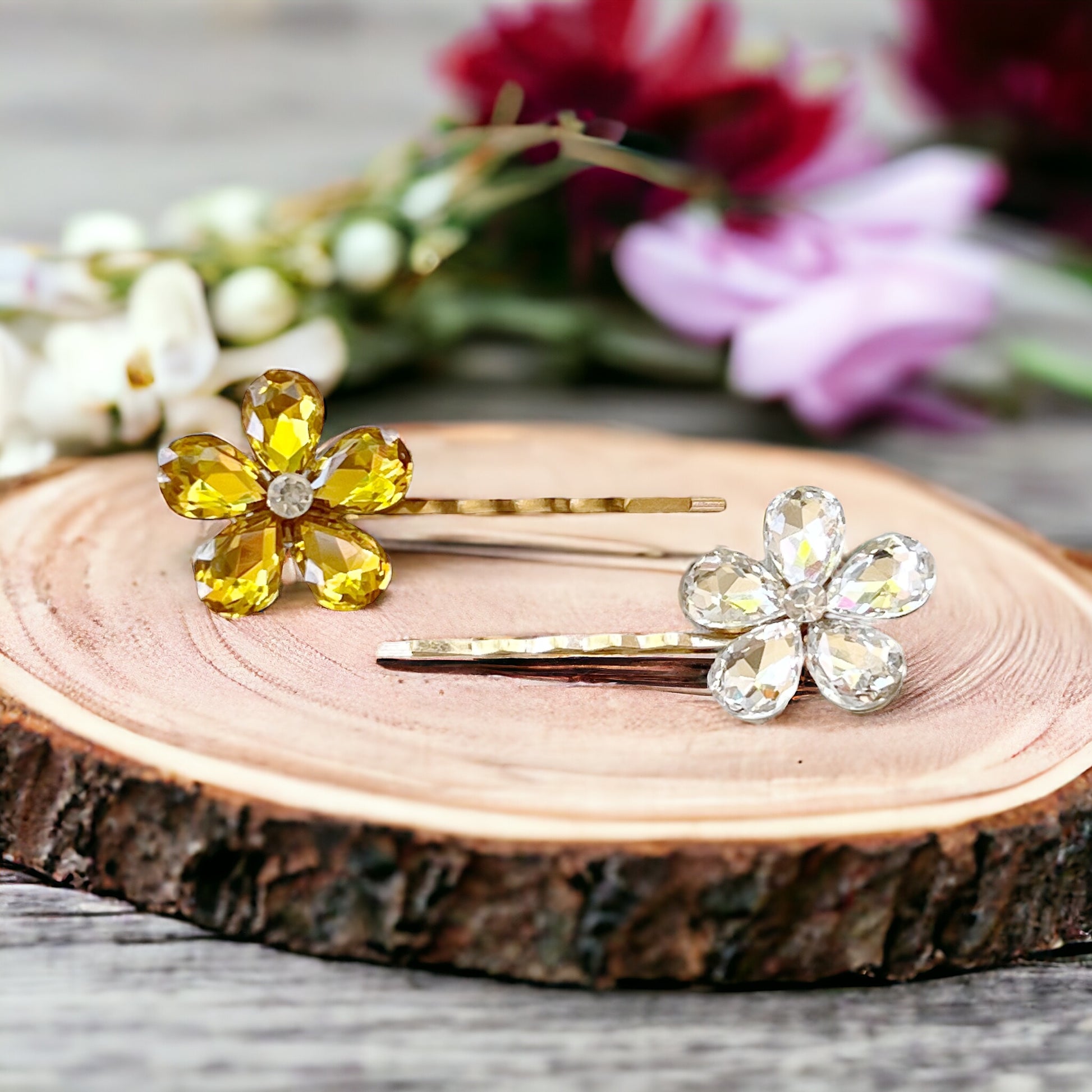 Yellow & Clear Rhinestone Flower Gold Bobby Pins: Stylish Accents for Glamorous Hairdos