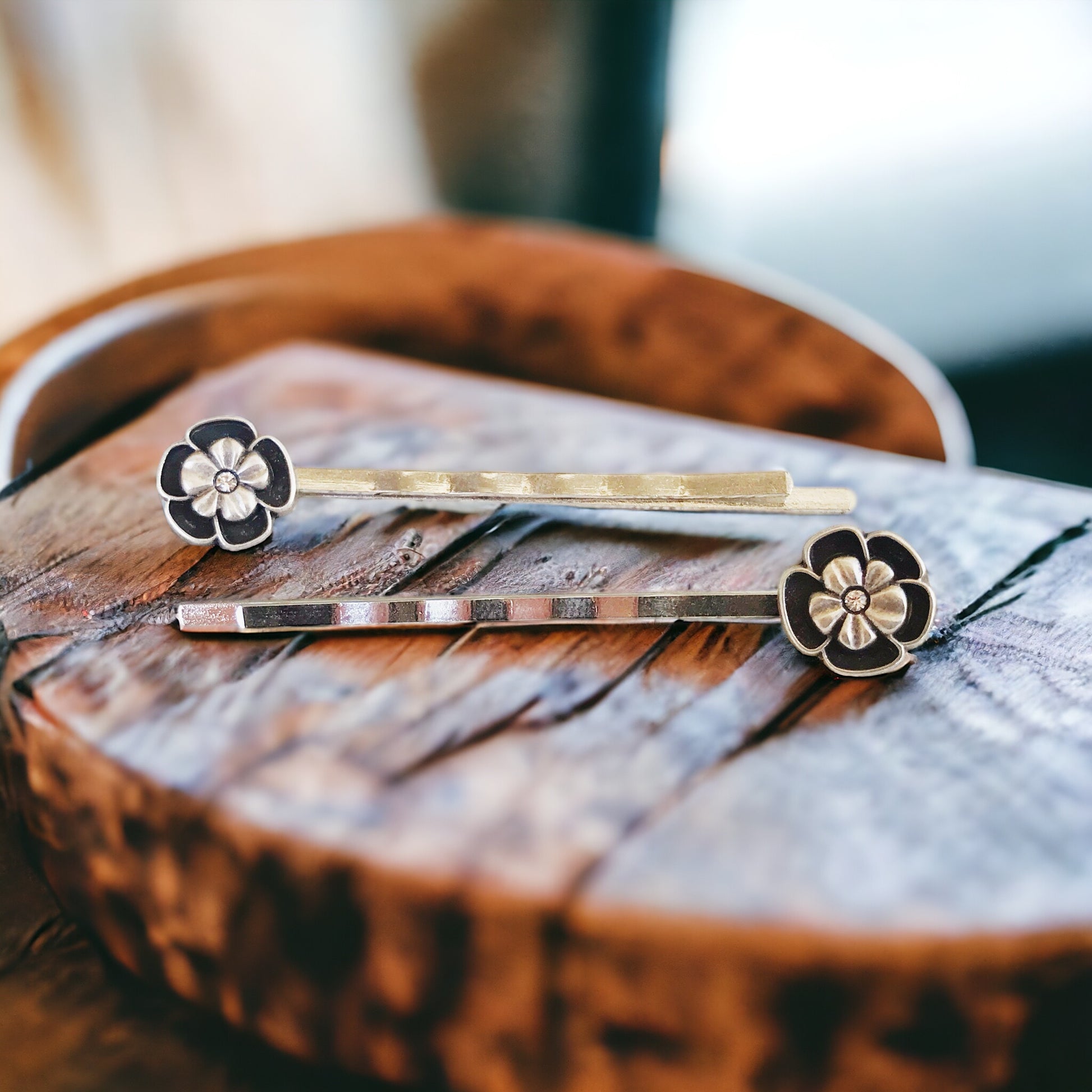 Black & Silver Wildflower Hair Pins - Stylish & Elegant Hair Accessories