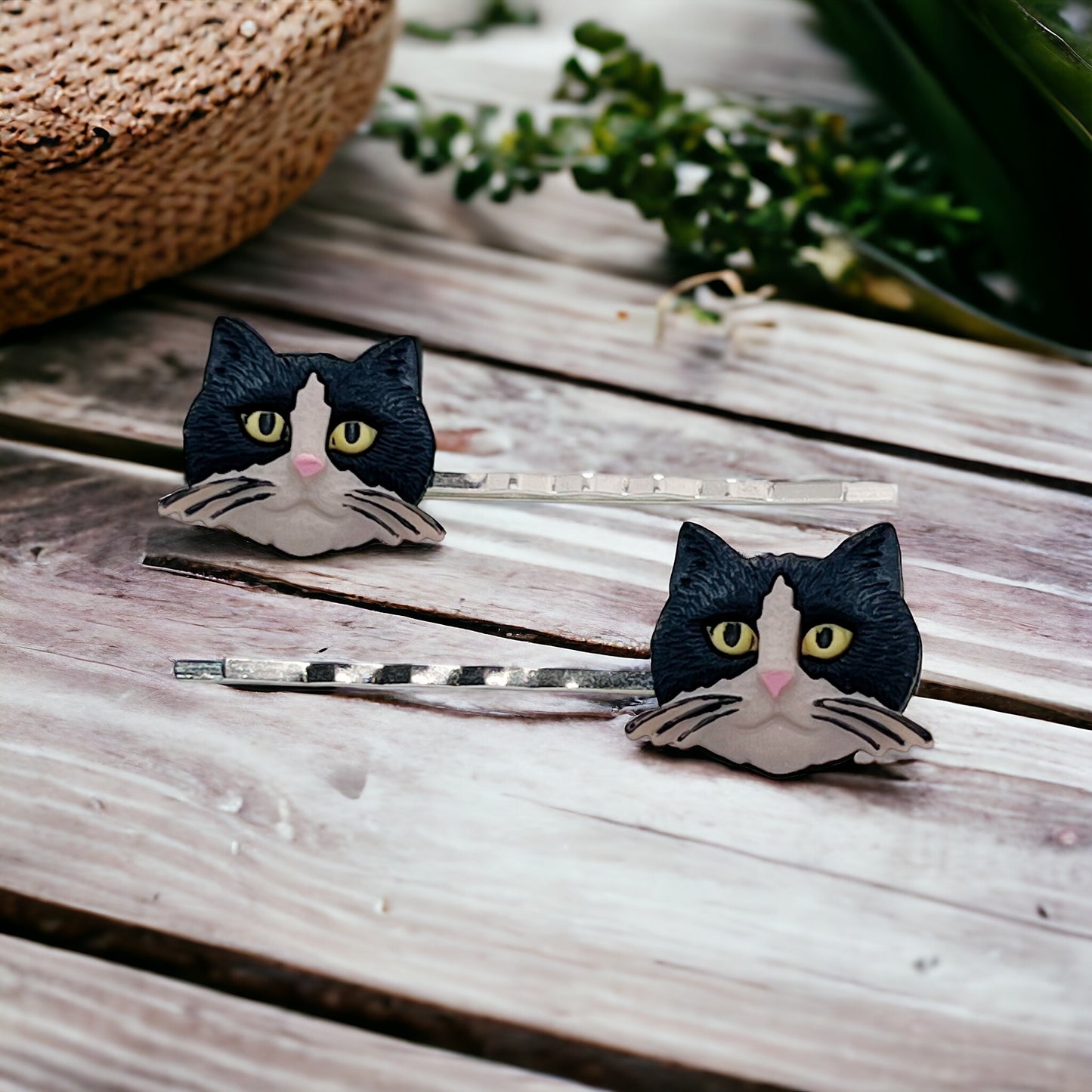 Black & Tan Cat Bobby Pins - Adorable Feline-Inspired Hair Accessories