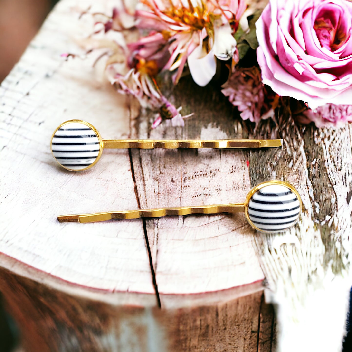 Black & White Striped Decorative Bobby Pins - Chic Hair Accessories