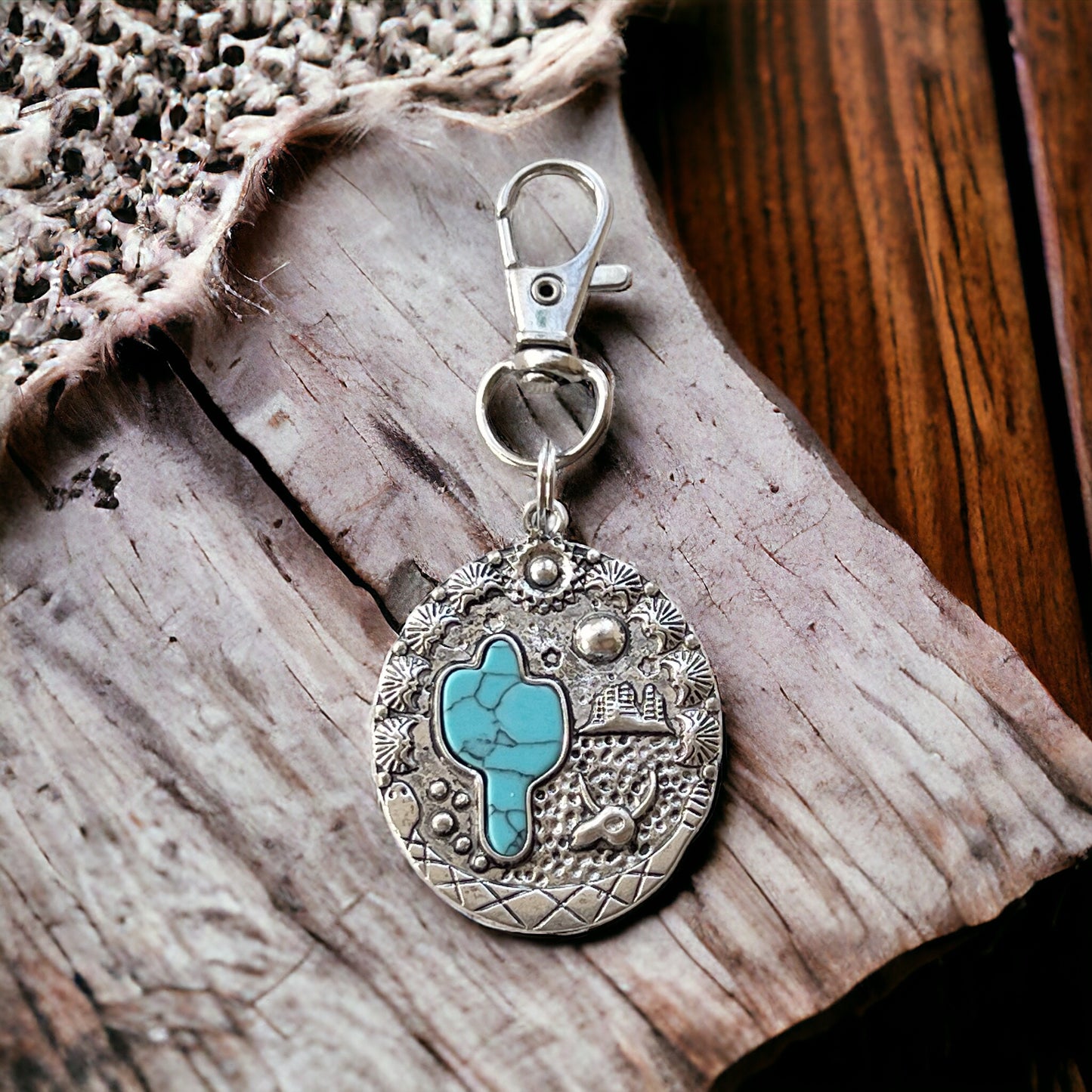 Turquoise Western Cactus Zipper Pull: Chic Southwestern Handbag Charm