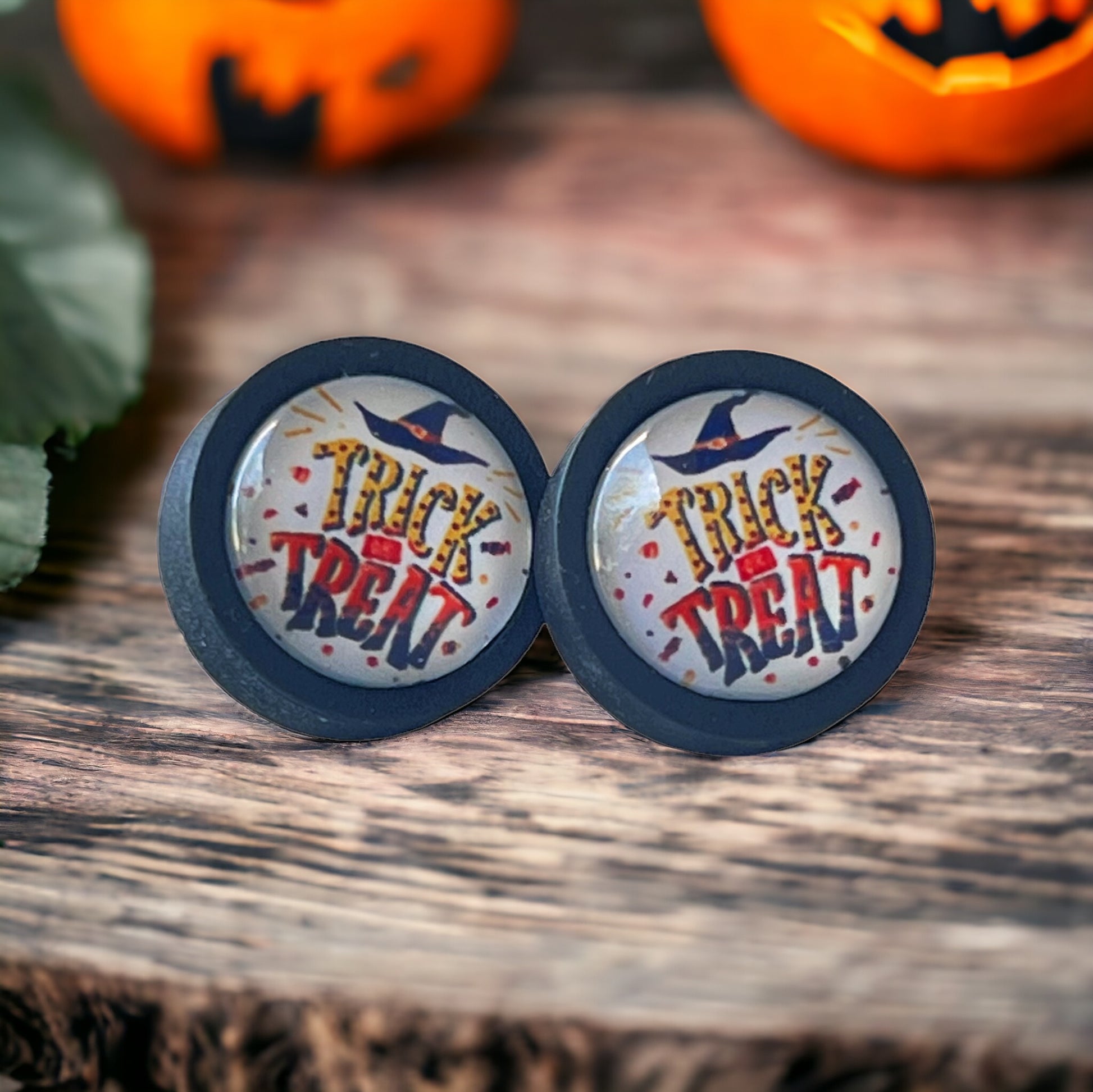 Trick or Treat Black Wood Stud Earrings - Spooky & Fun Halloween Accessories