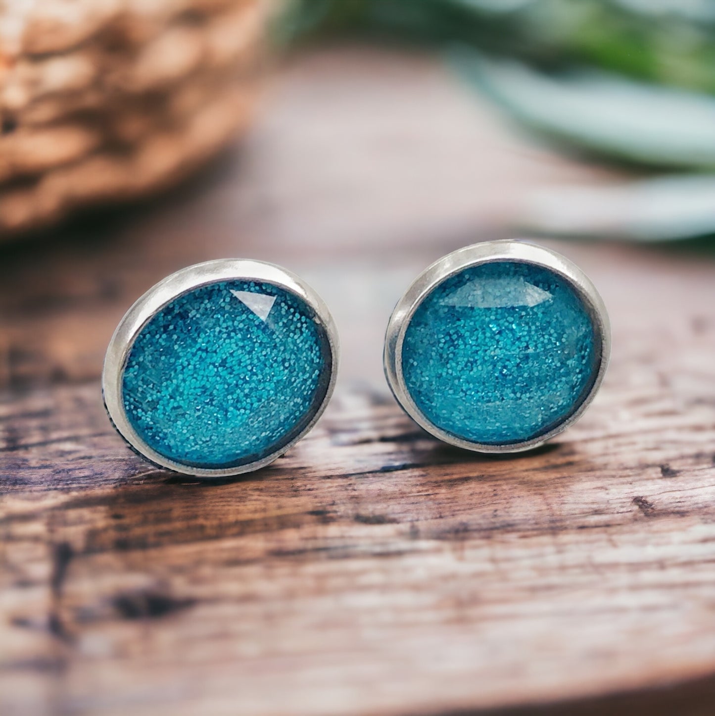 Sky Blue Glitter Acrylic 10mm Stud Earrings: Sparkling Modern Accessories