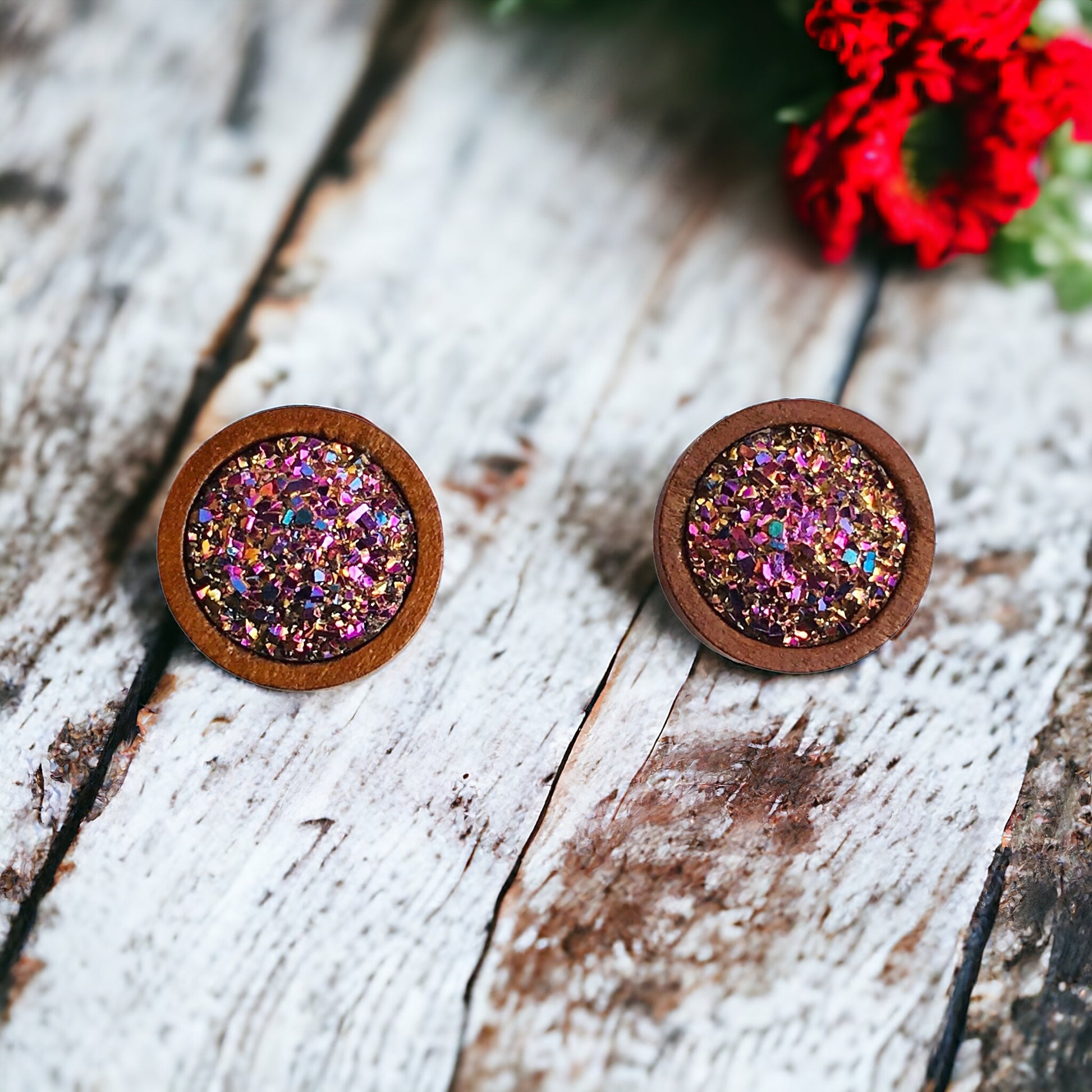 Pink Glitter Druzy Wood Stud Earrings: Sparkling Accents for Boho Chic Looks