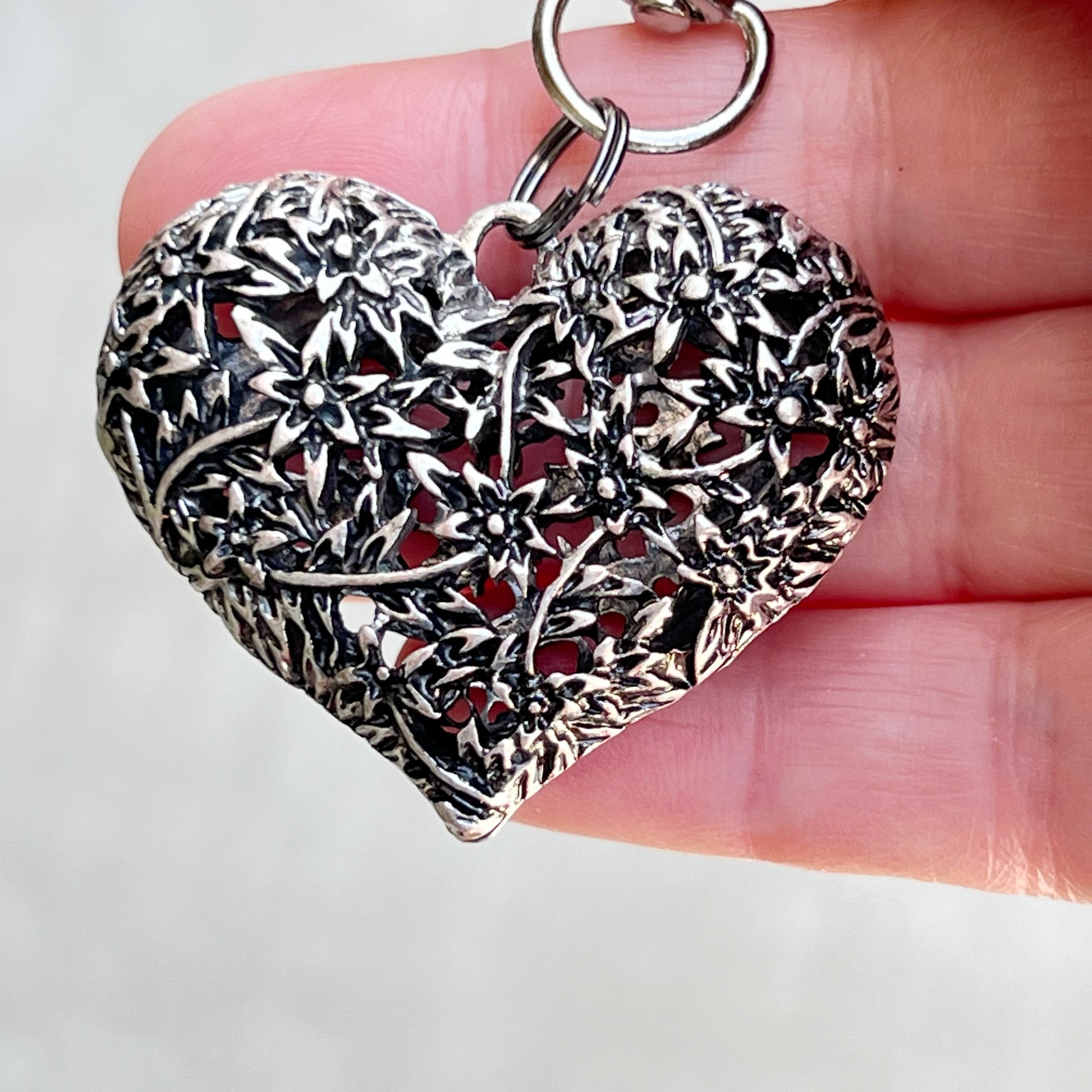 Silver Heart Zipper Pull Keychain Handbag Charm with Etched Flowers