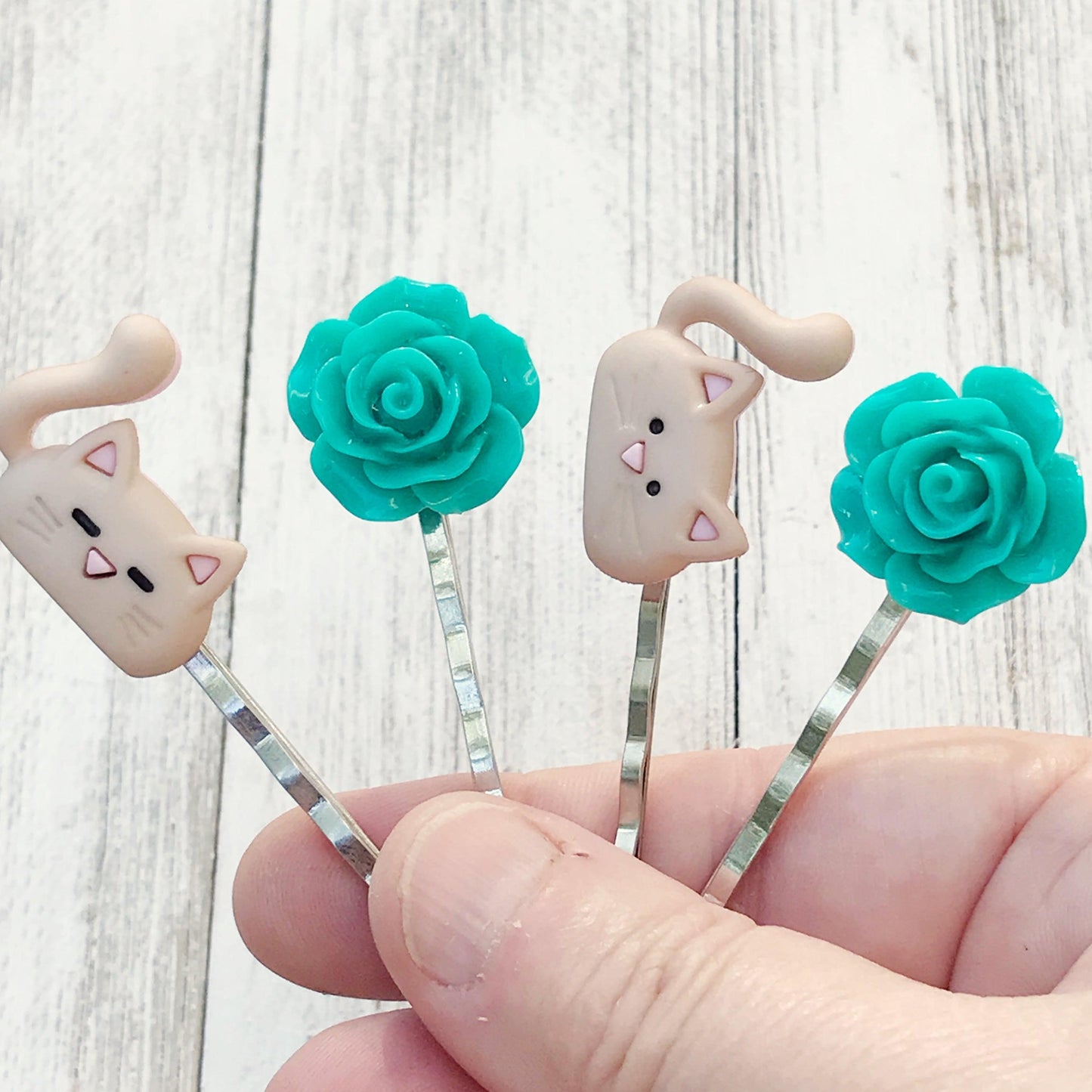 Tan Cats & Green Flower Hair Pin Set- Charming Accessories for Cat Lovers & Floral Enthusiasts