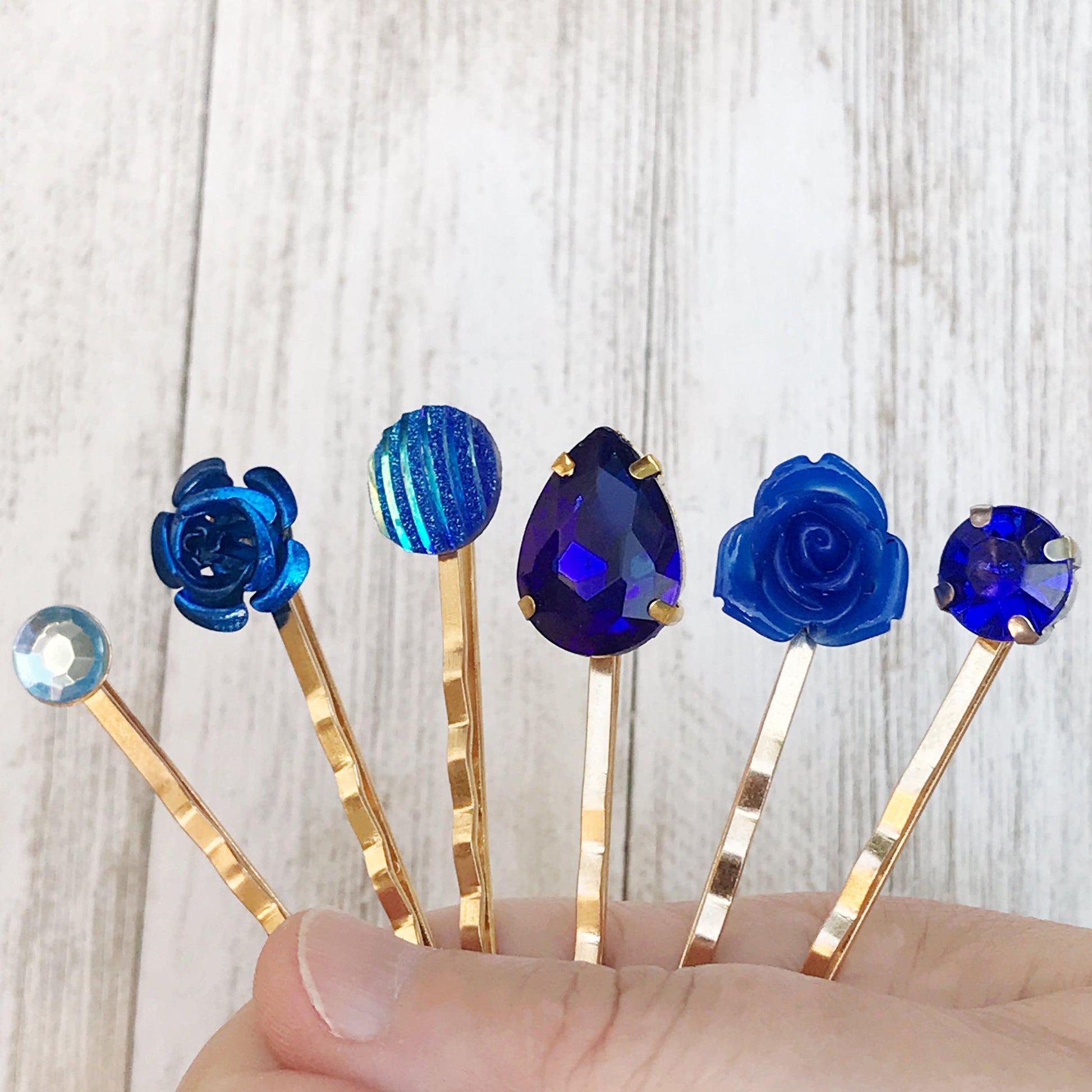 Cobalt Blue Rhinestone Floral Gold Hair Pins - Elegant Accents for Glamorous Hairstyles