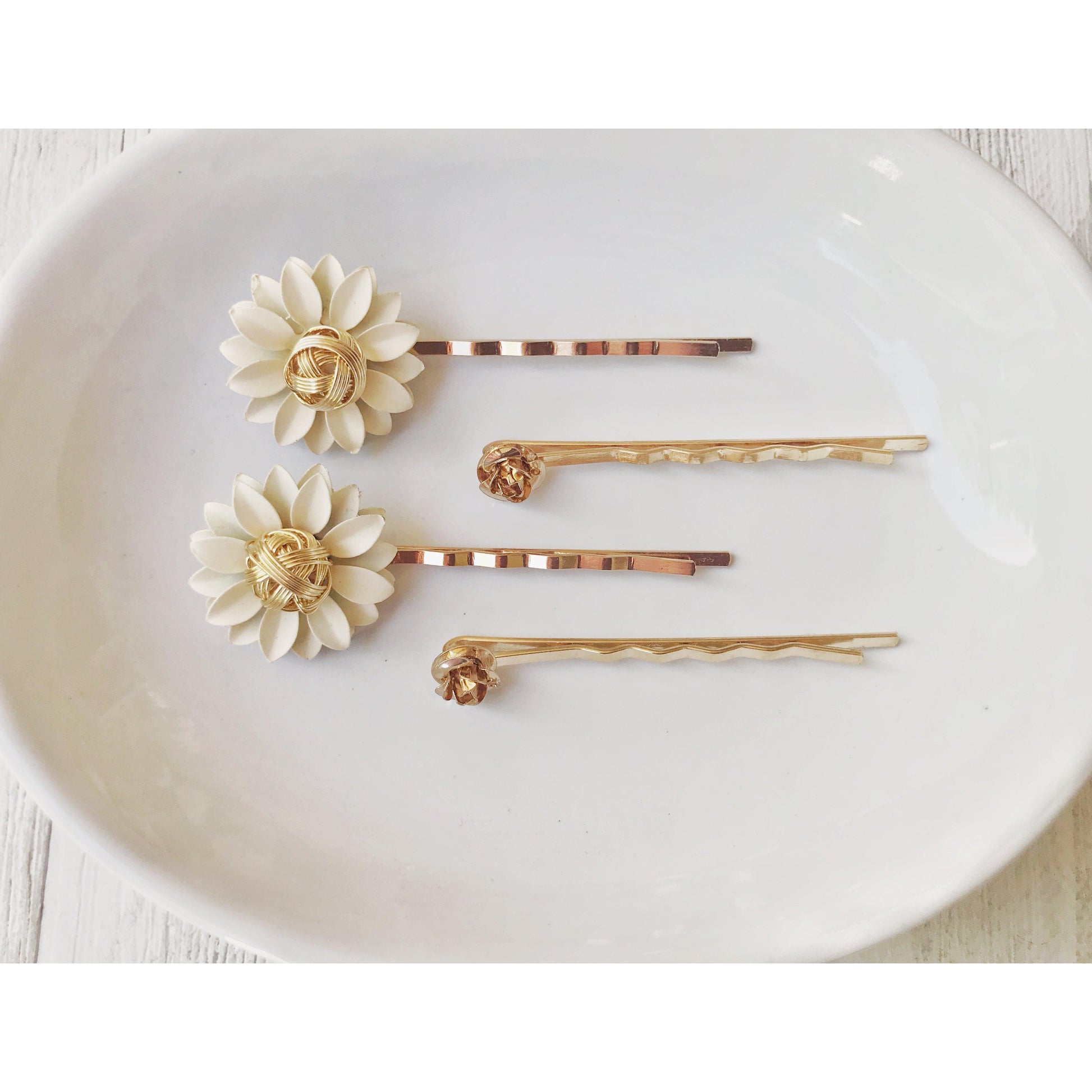 Cream and Gold Metal Floral Hair Pins