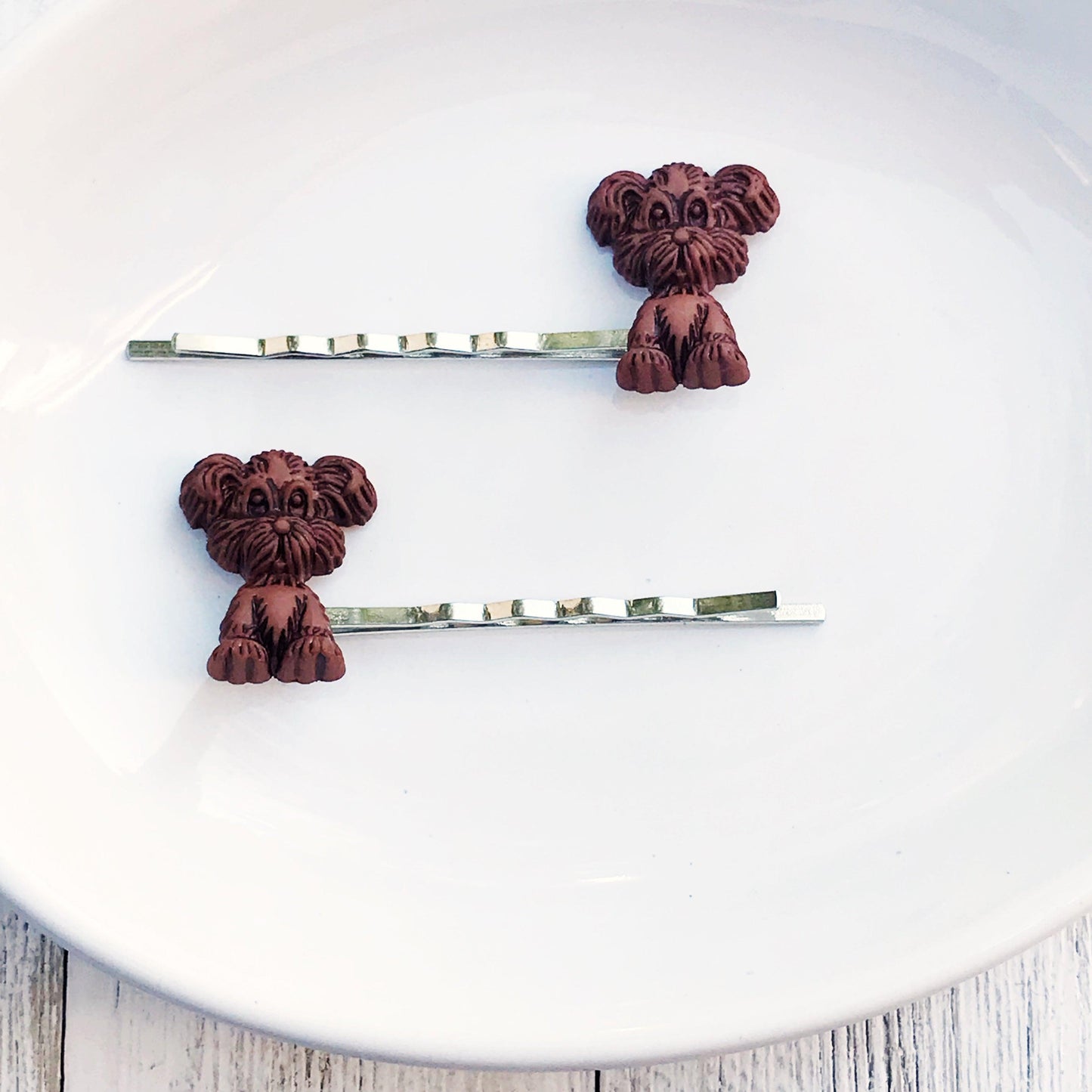 Brown Dog Hair Pins: Charming Accessories for Dog Lovers