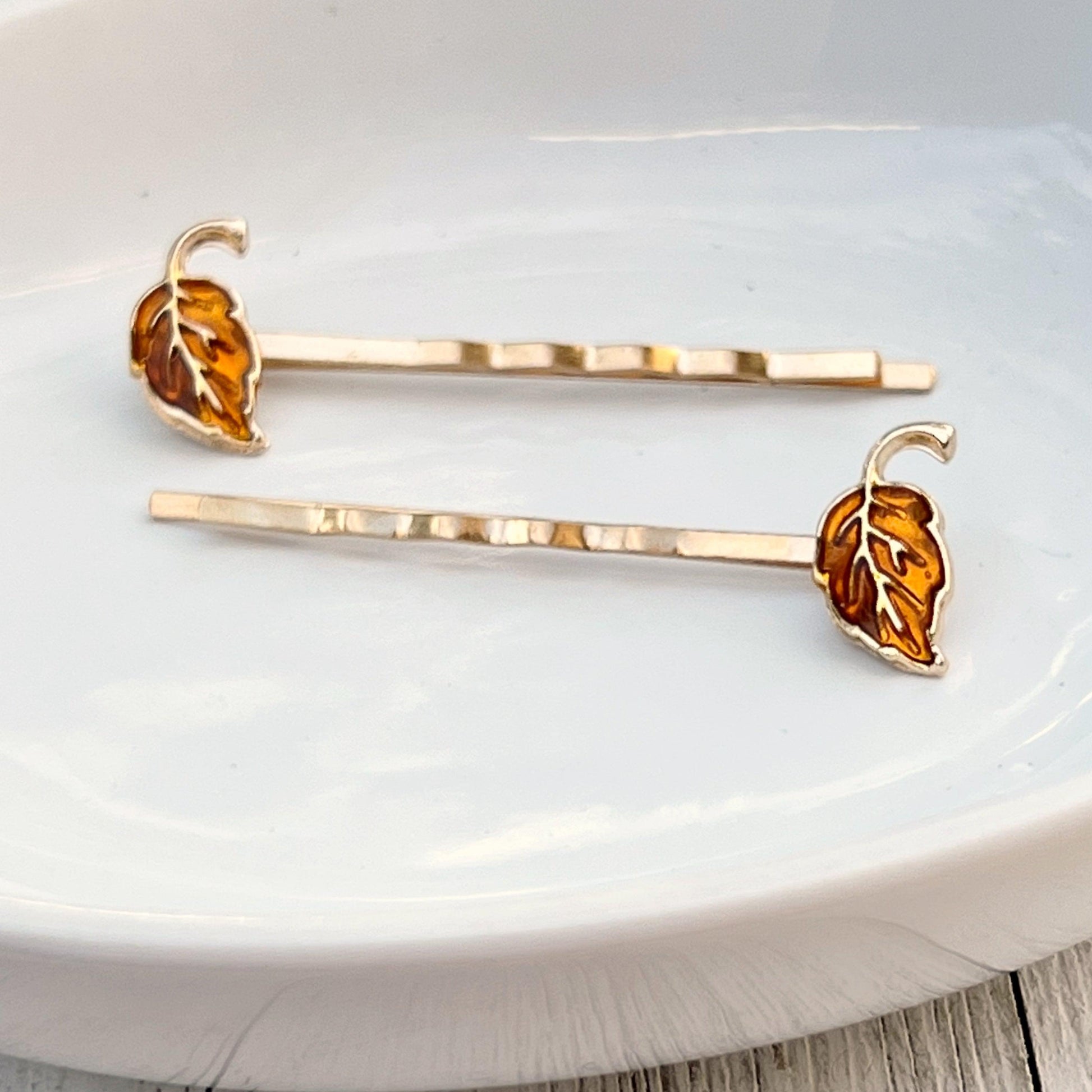 Orange Enamel Leaf Hair Pins -Colorful & Stylish Accessories￼