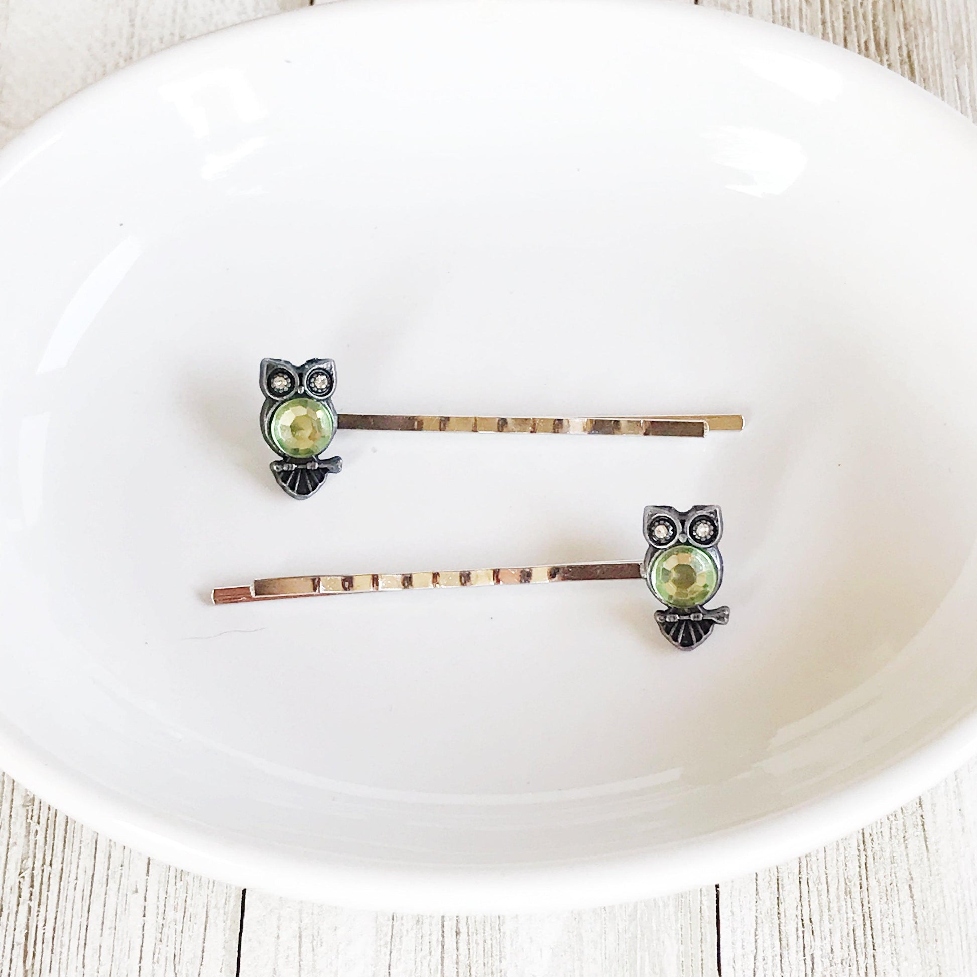 Light Green Rhinestone Owl Bobby Pins: Sparkling Owl Accents for Unique Hairstyles