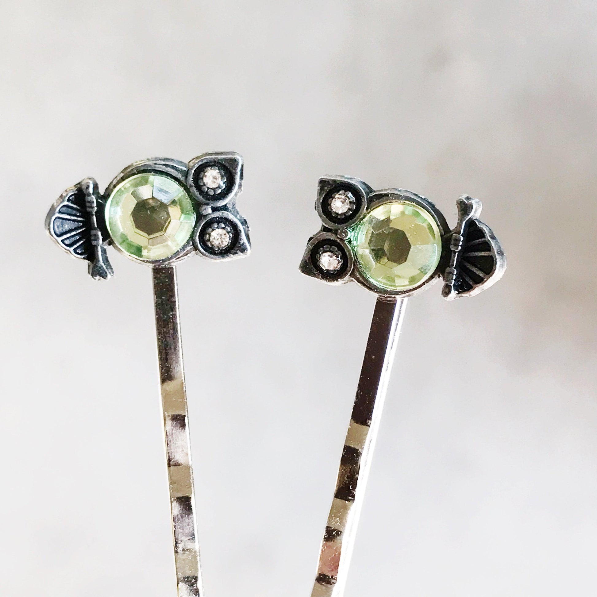 Light Green Rhinestone Owl Bobby Pins: Sparkling Owl Accents for Unique Hairstyles