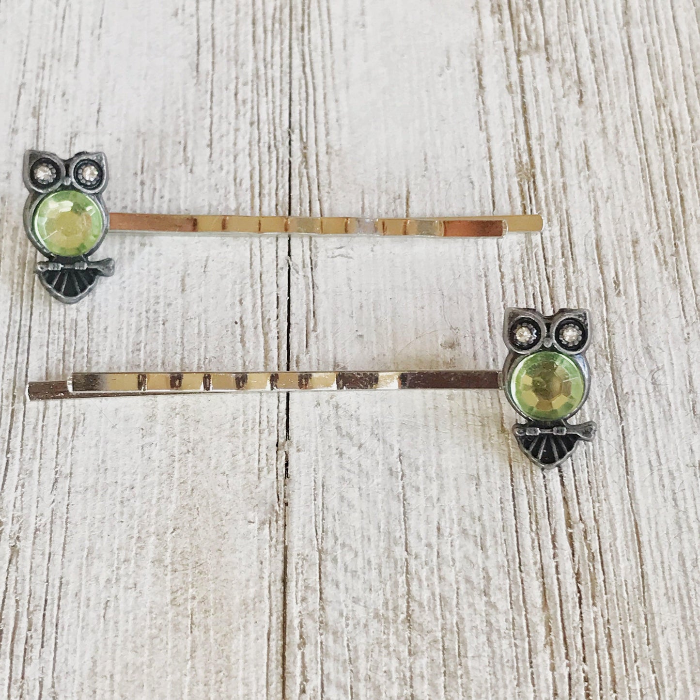 Light Green Rhinestone Owl Bobby Pins: Sparkling Owl Accents for Unique Hairstyles