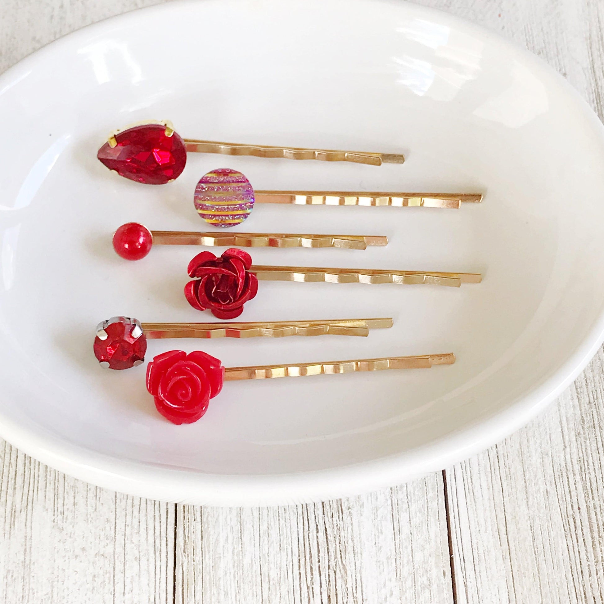 Red Gold Hair Pin, Neutral Hair Pins, Minimalist Wedding Hair Jewelry, Womens Hair Clips, Modern Bobby Pins, Red Hair Barrettes, Red Flowers