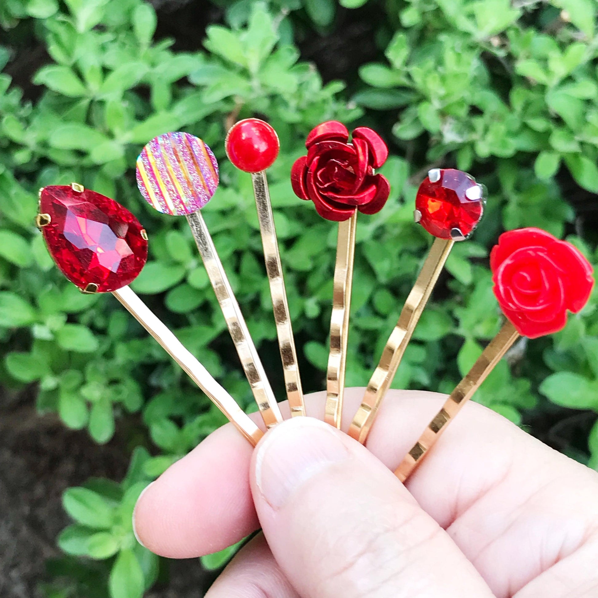 Red Gold Hair Pin, Neutral Hair Pins, Minimalist Wedding Hair Jewelry, Womens Hair Clips, Modern Bobby Pins, Red Hair Barrettes, Red Flowers