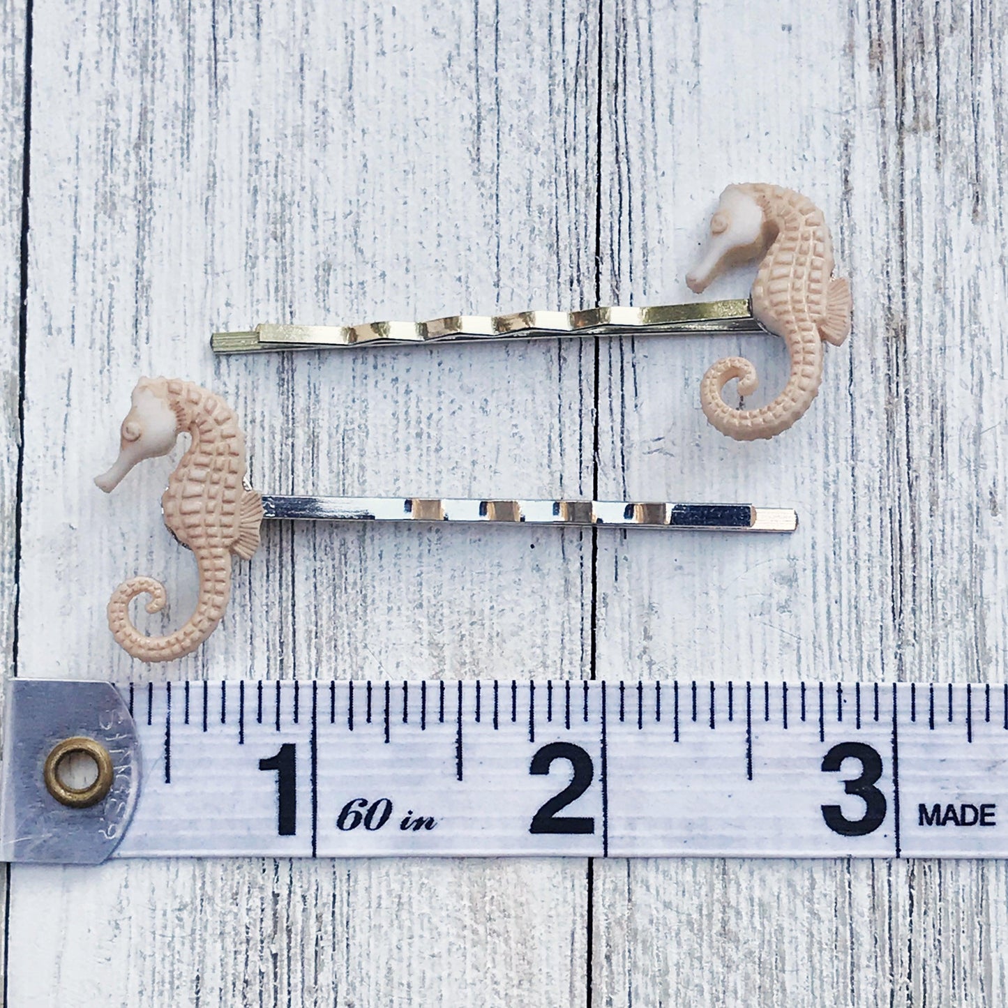 Seahorse Hair Pins, Sea Shell Barrettes, Wedding Hair Accessories, Shell Hair Clips, Womens Bobby Pins, Beach Lover Gifts, Starfish Jewelry