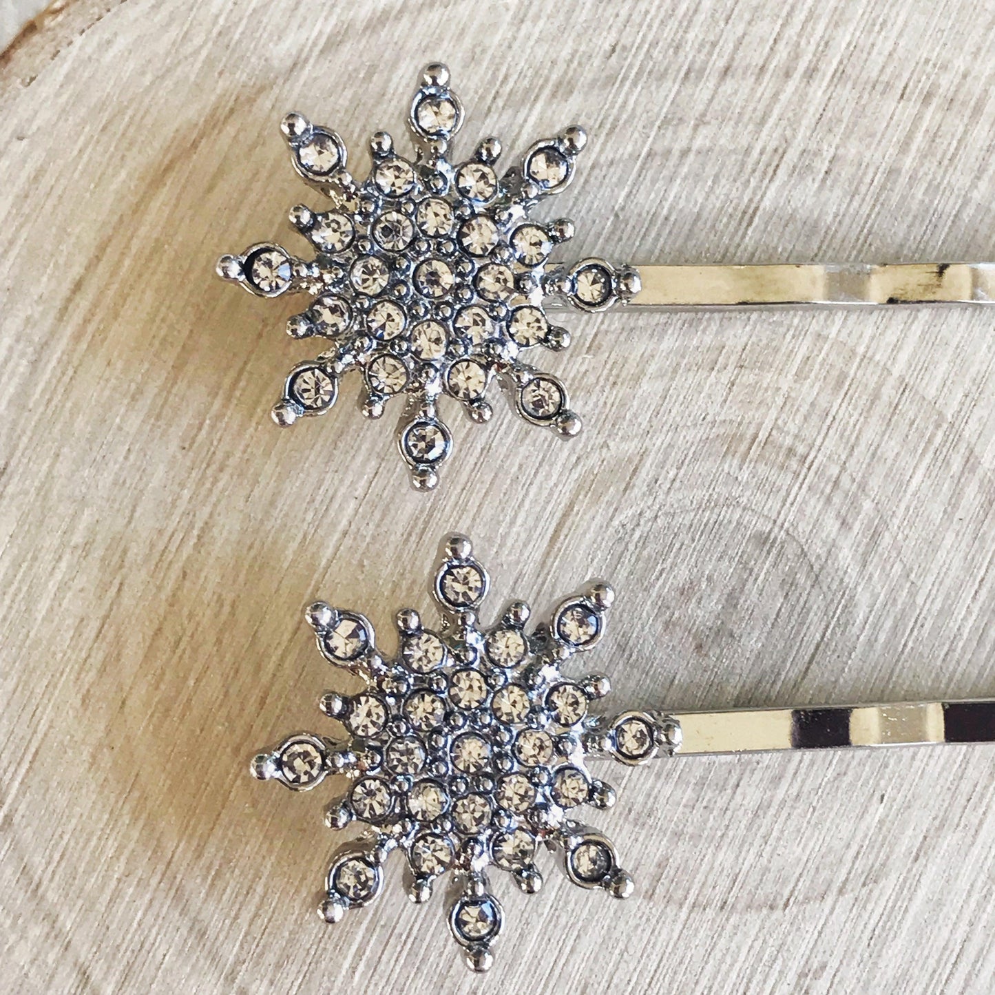 Snowflake Hair Pin, Christmas Hair Pin, Winter Hair Pin, Rhinestone Hair Clip, Snowflake Bobby Pin, Snowflake Jewelry, Holiday Hair Barrette