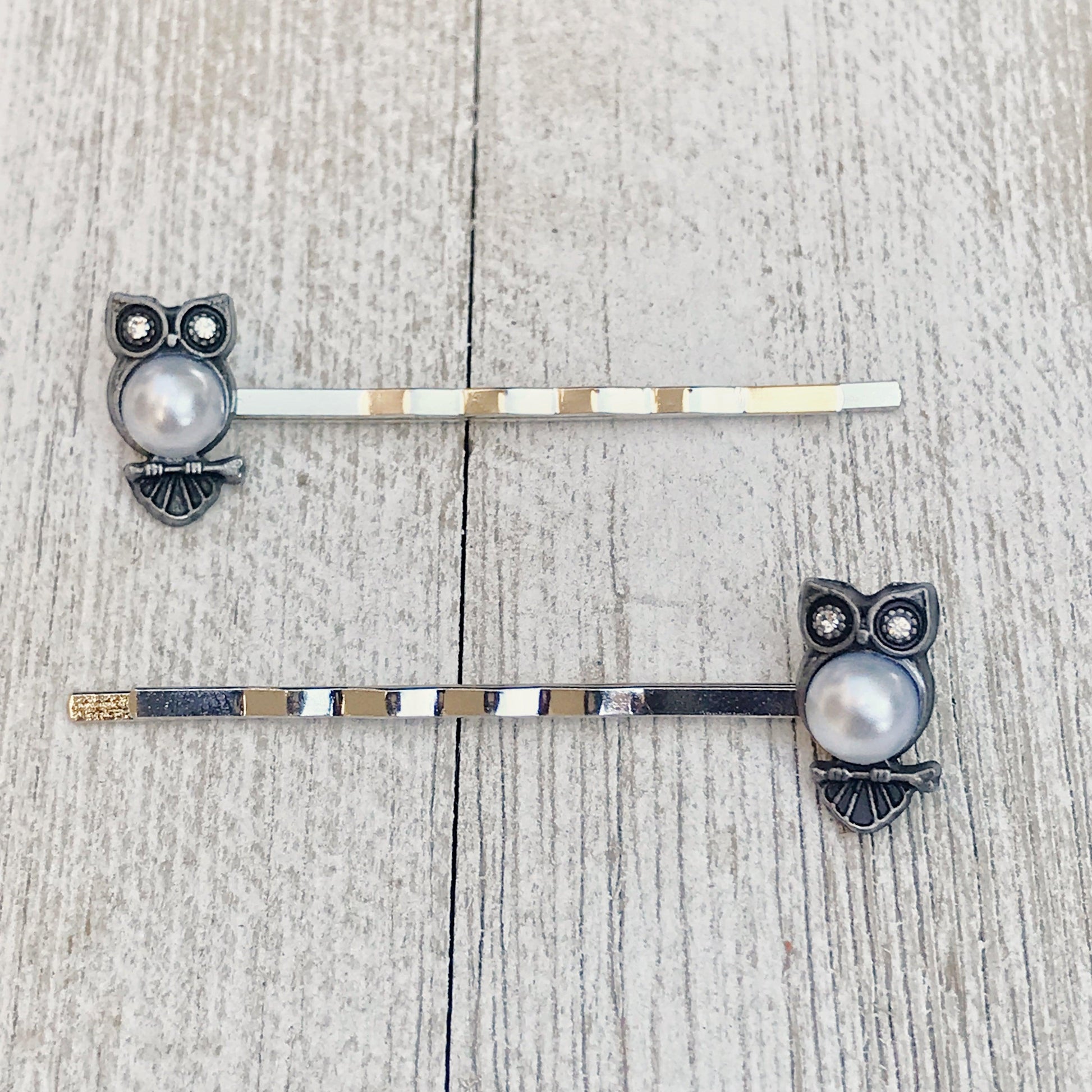 White Pearl Owl Bobby Pins: Sparkling Owl Accents for Unique Hairstyles