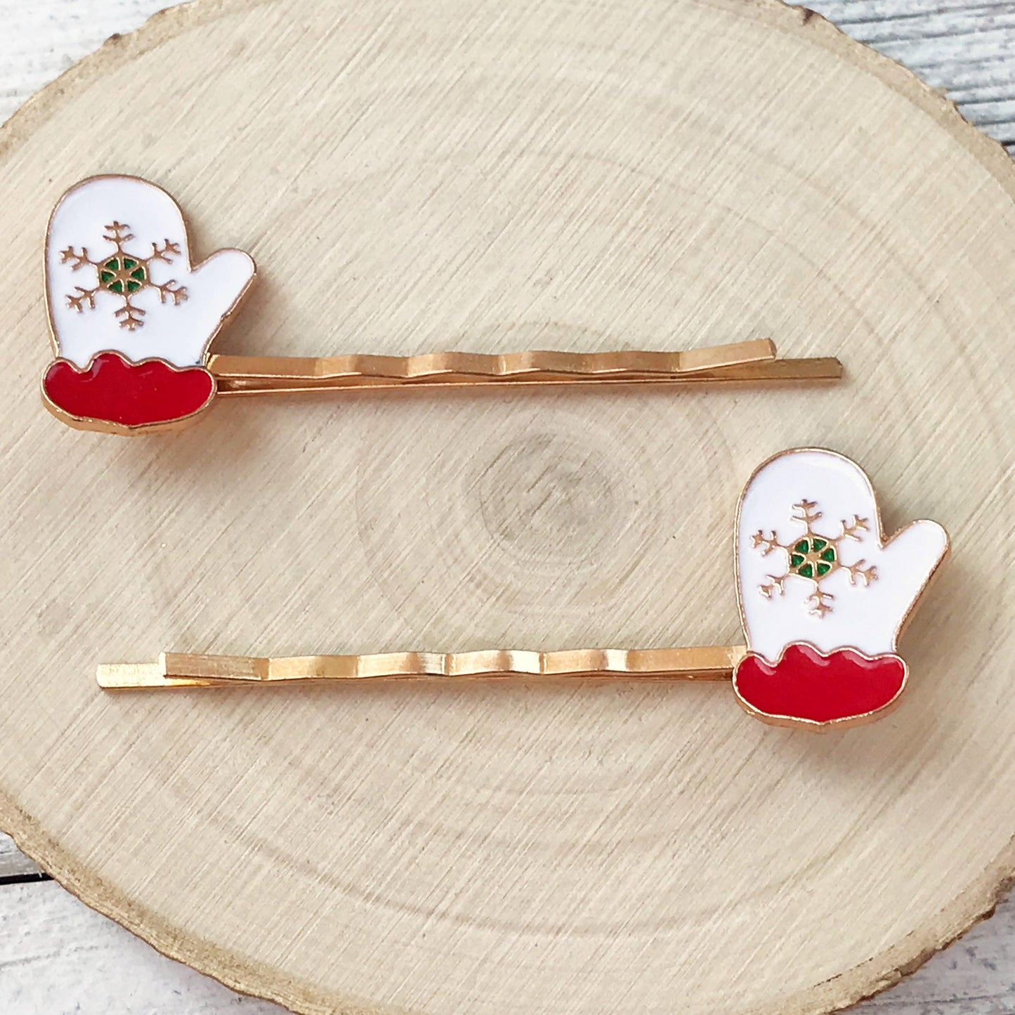 Winter Mittens Enamel Pins, Christmas Hair Clips, Christmas Bobby Pins, Cute Christmas Jewelry, Womens Barrettes, Christmas Gloves Hair Clip