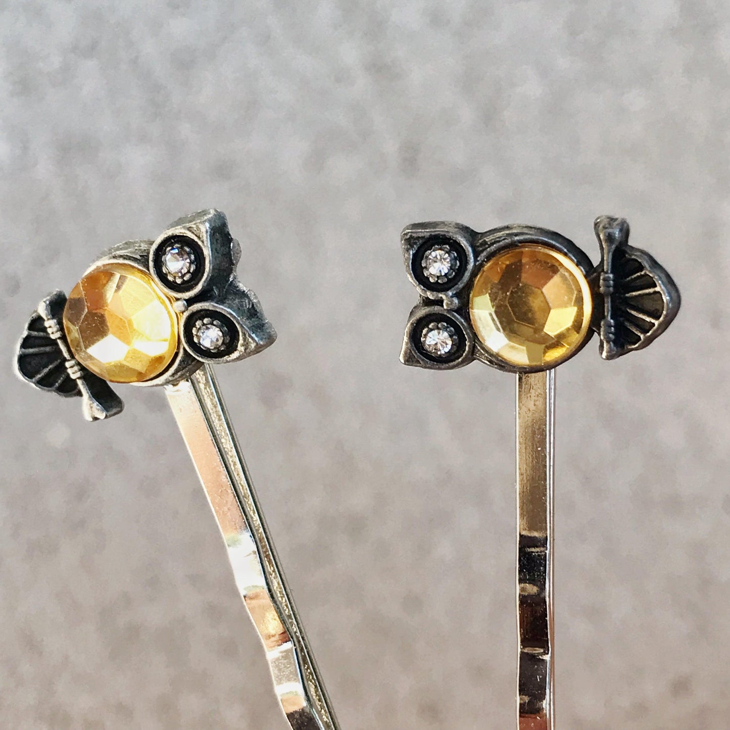 Yellow Rhinestone Owl Bobby Pins: Sparkling Owl Accents for Unique Hairstyles