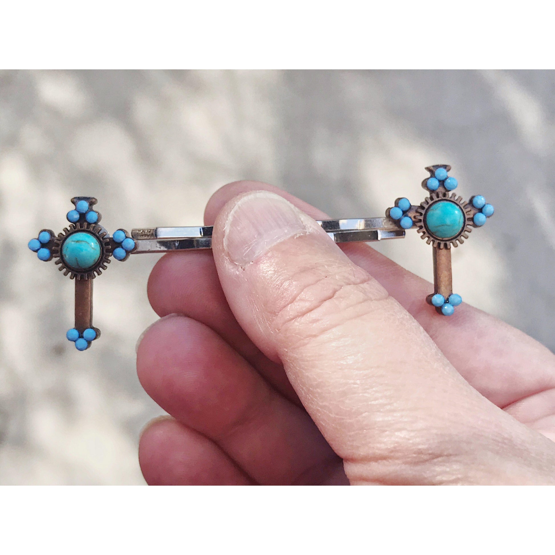 Boho Turquoise Cross Hair Pins: Chic and Stylish Accessories