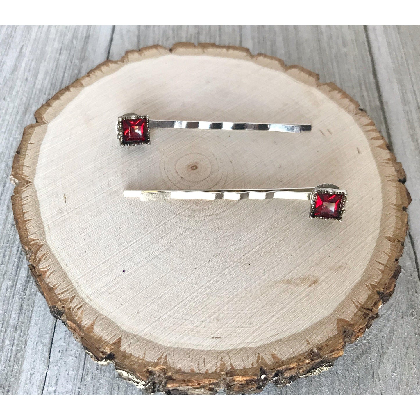 Red Acrylic Square Hair Pins: Boho Chic Accessories for Unique Hairstyles