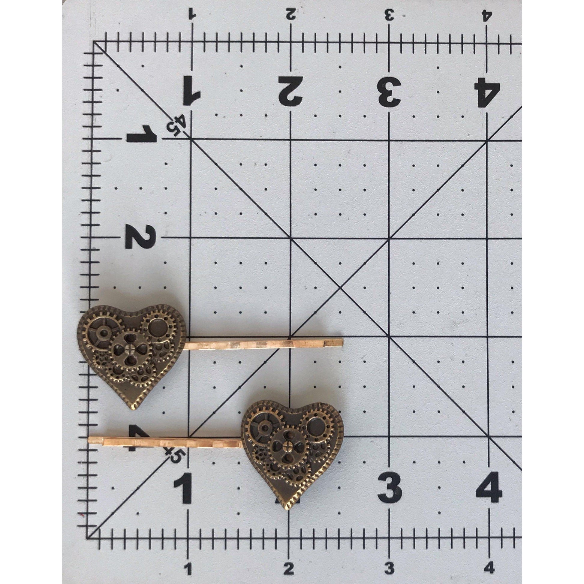 Steampunk Gear Heart Hair Pins - Unique and Stylish Accessories