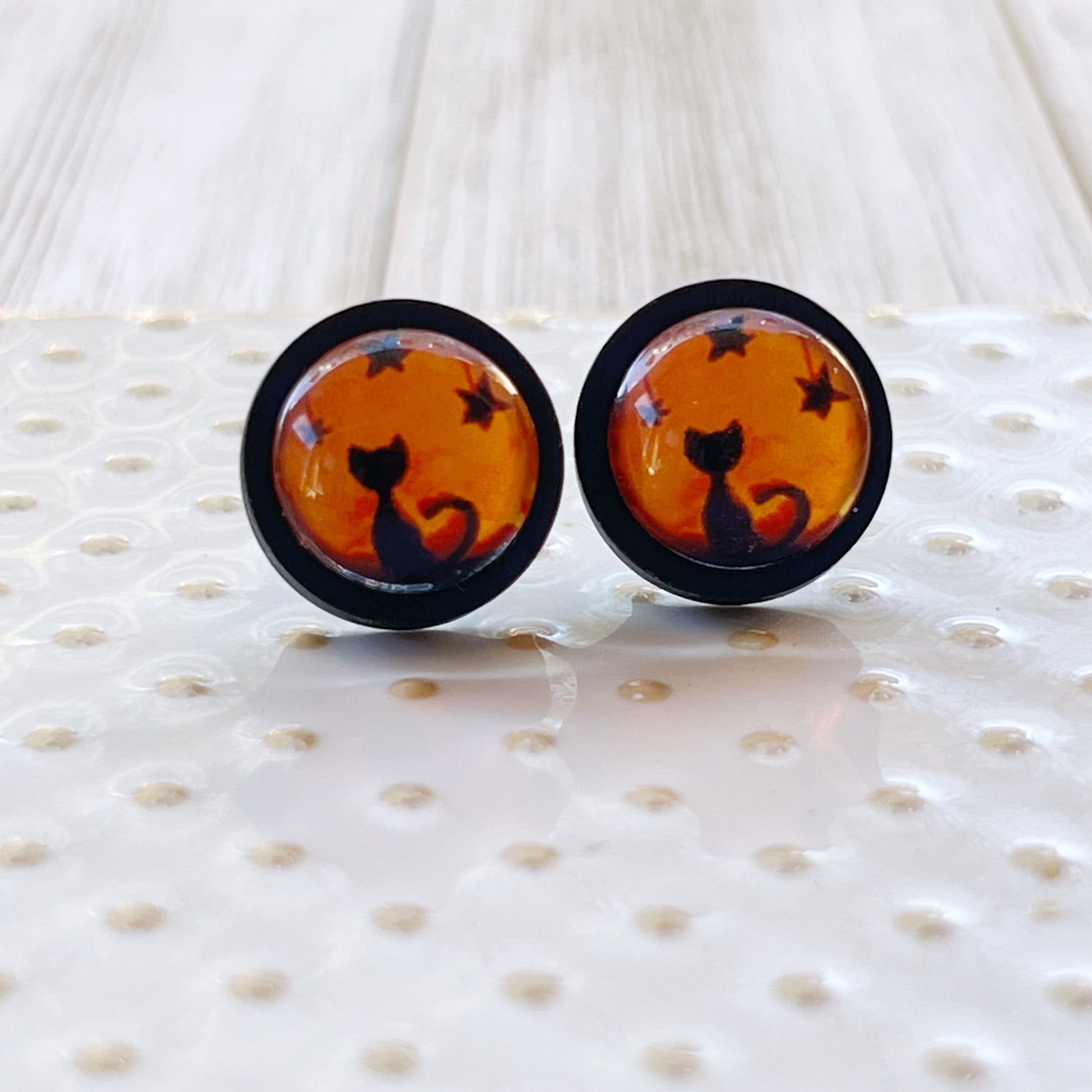 Black Cat Halloween Orange & Black Wood Stud Earring - Spooky & Stylish Accessory