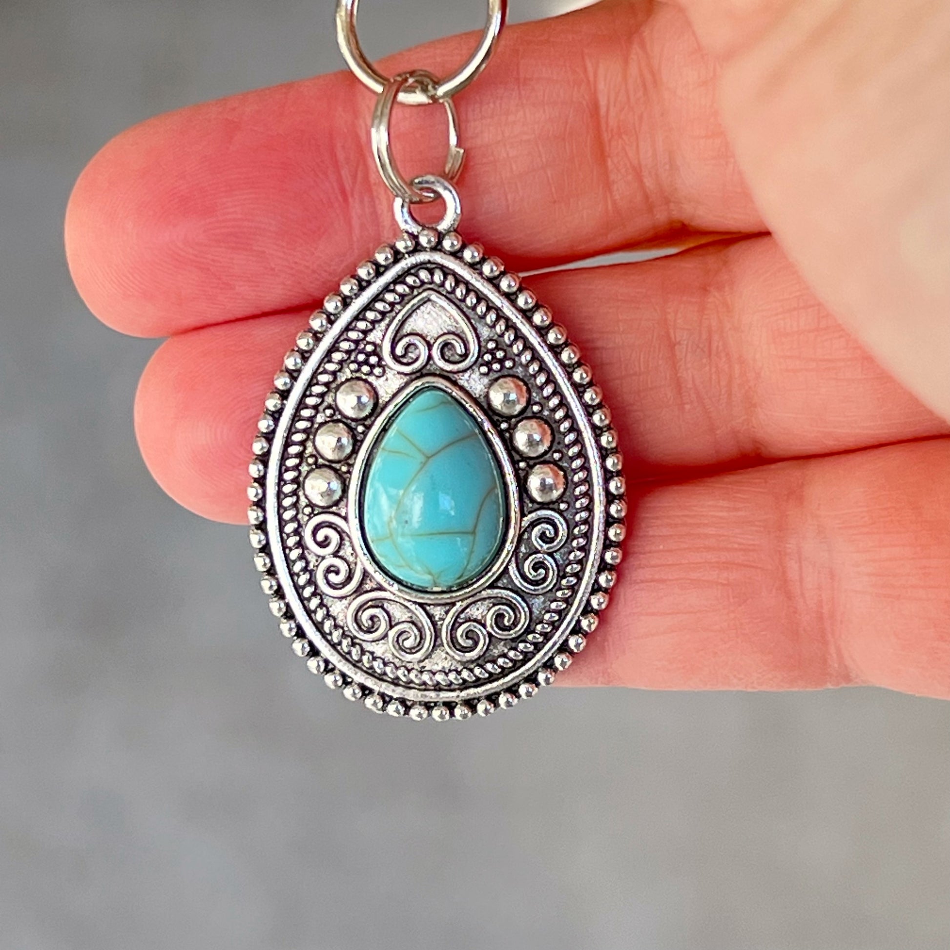 Turquoise Western Zipper Pull Handbag Keychain Charm - Stylish Western-Inspired Accessory