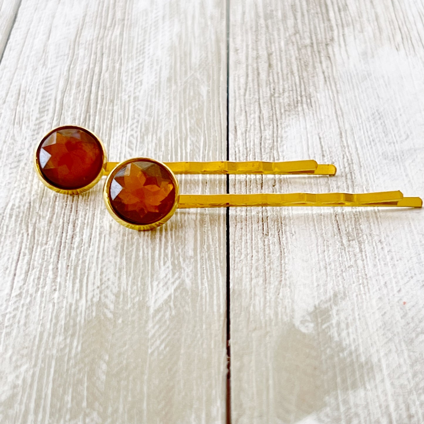 Brown Acrylic Gold Hair Pins: Chic & Stylish Hair Accessories