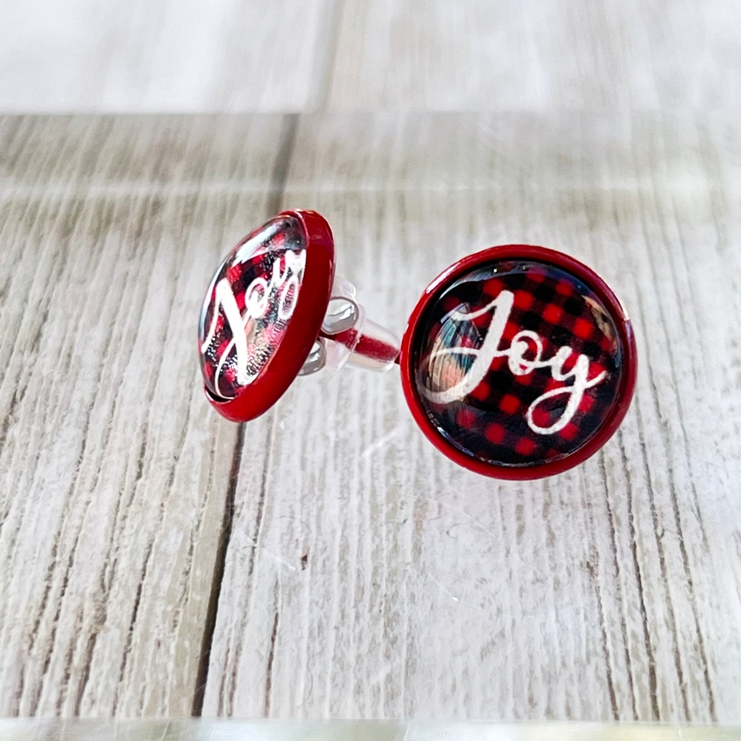 Red & Black Buffalo Plaid Christmas Stud Earrings: Festive Joyful Accents for Holiday Cheer