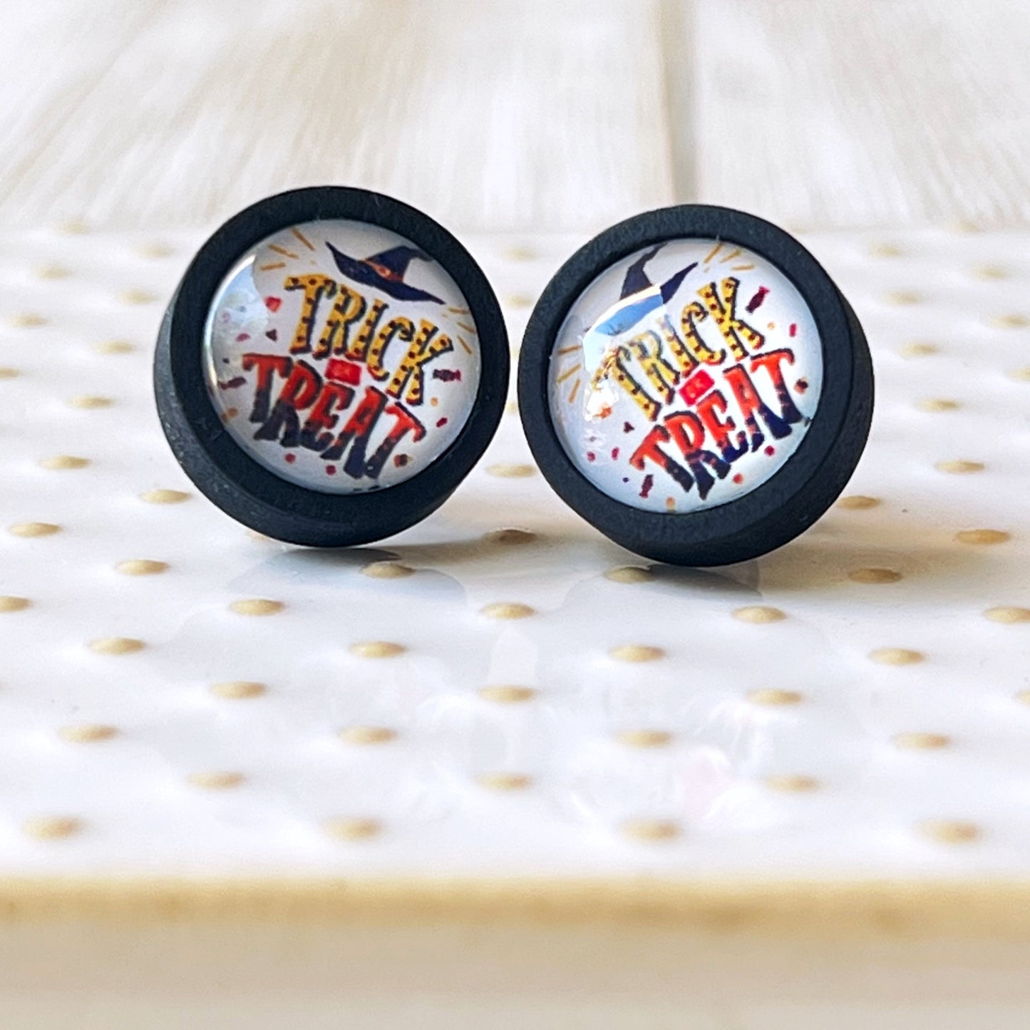 Trick or Treat Black Wood Stud Earrings - Spooky & Fun Halloween Accessories