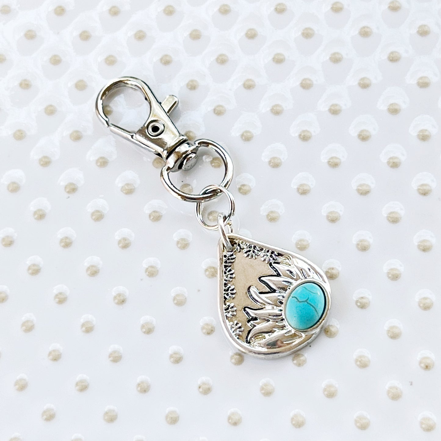 Turquoise Sunflower Zipper Handbag Charm: Stylish Accent for Your Western-Inspired Look