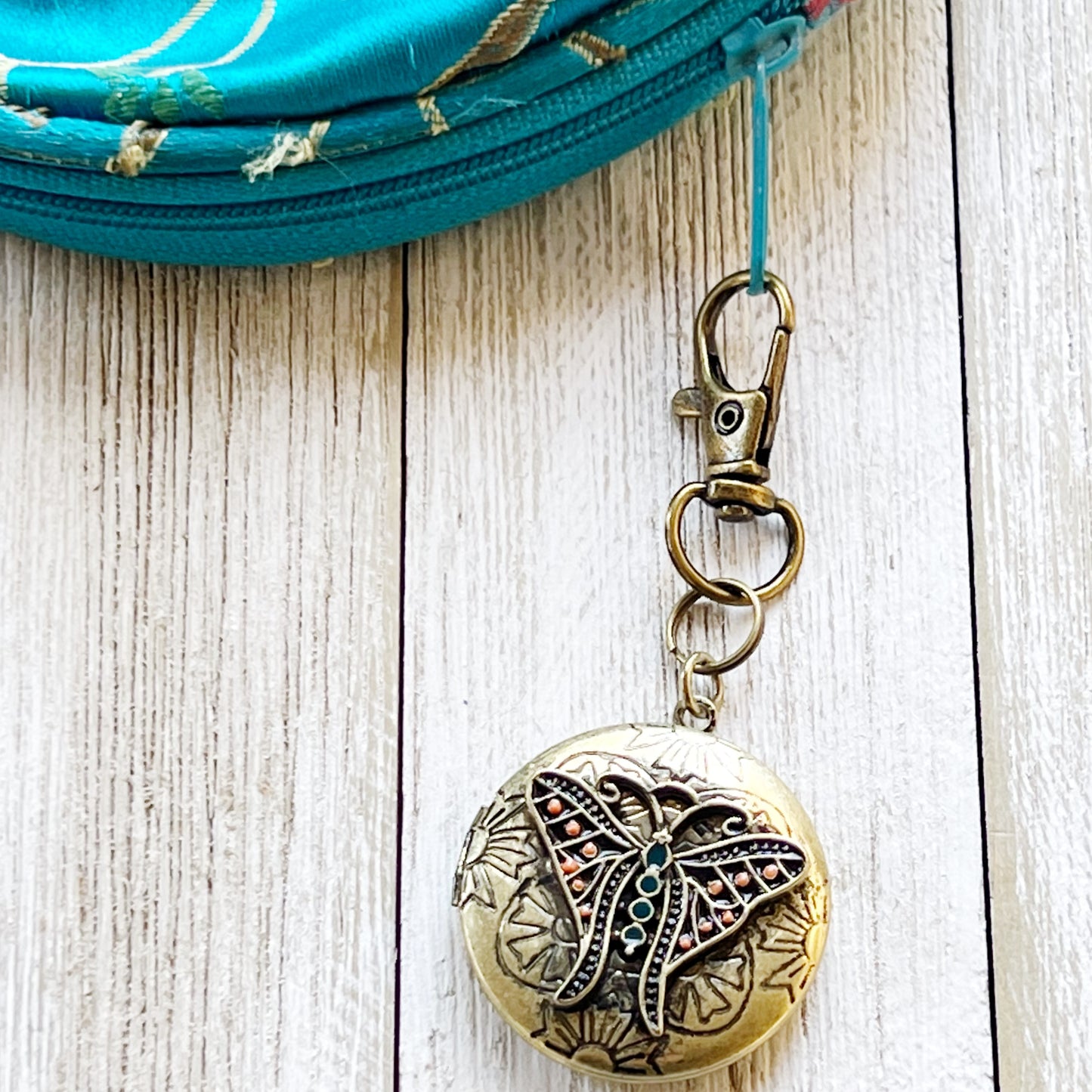 Steampunk Butterfly Locket Zipper Pull Keychain Purse Charm - Unique Vintage-Inspired Accessory