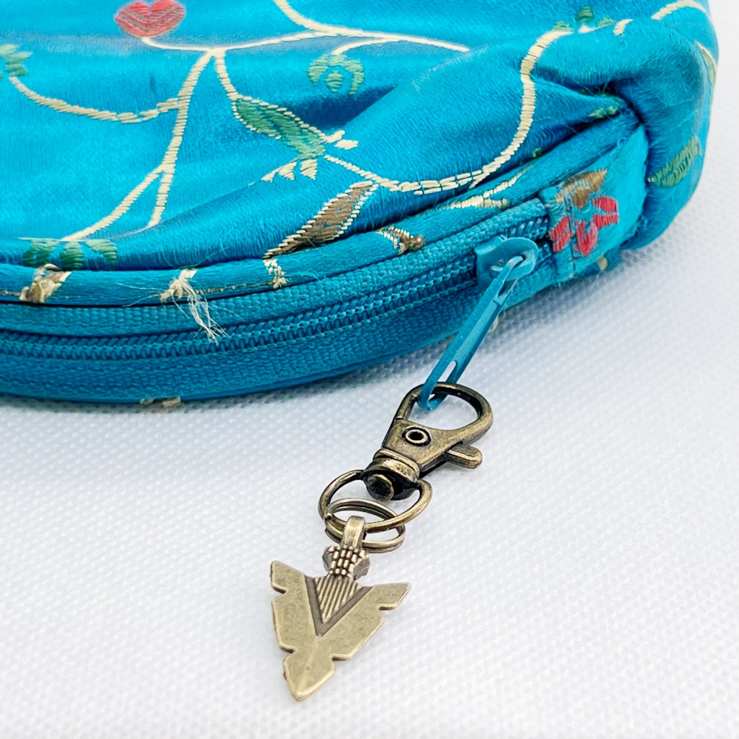 Western Zipper Pull Keychain Charm