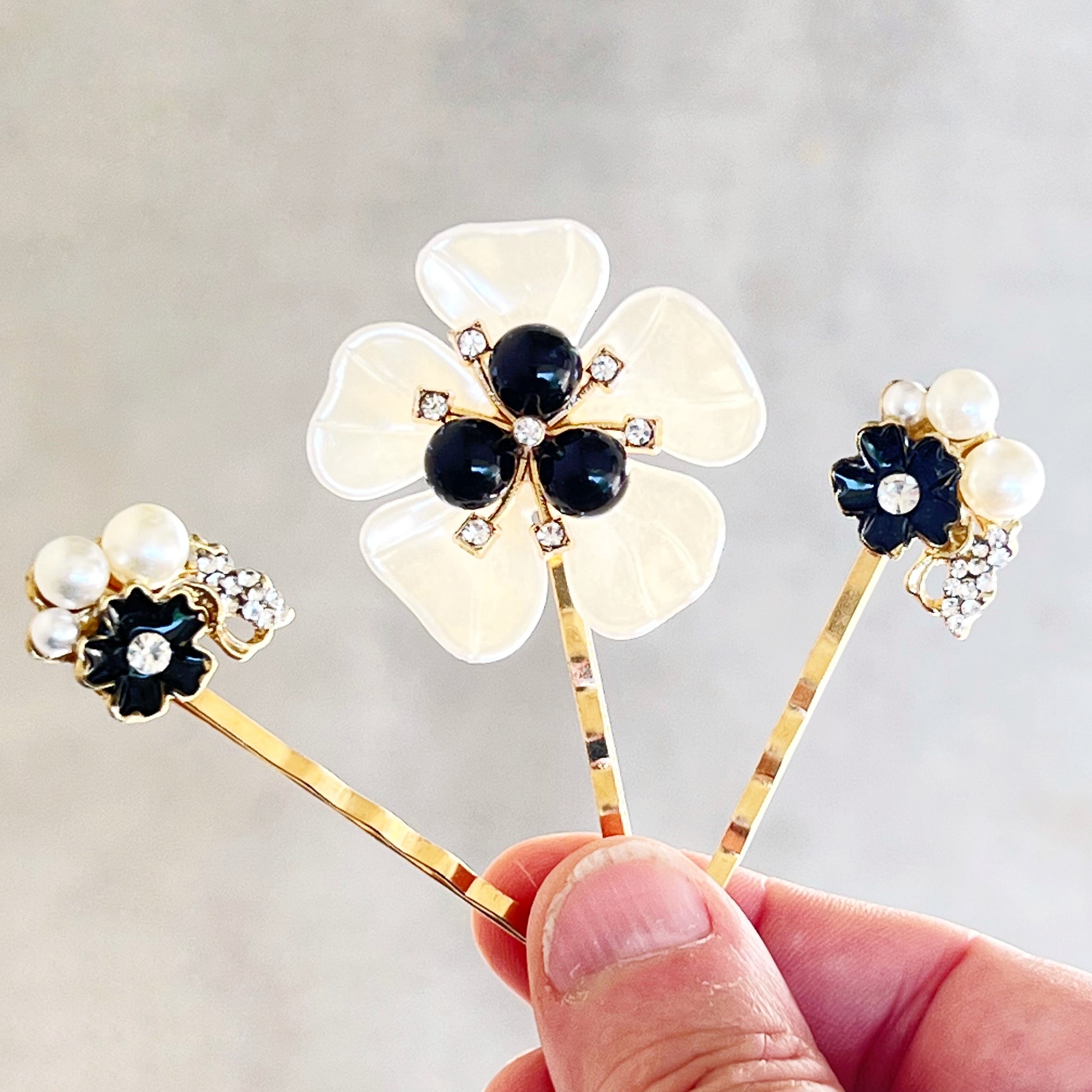 Black Pearl & Rhinestone Floral Hair Pin Set - Elegant and Chic Hair Accessories