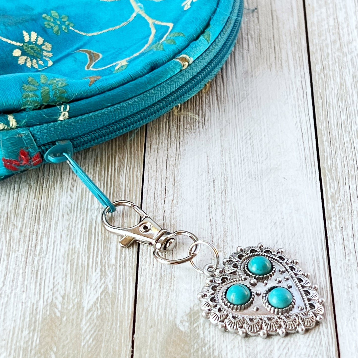 Turquoise Silver Heart Western Zipper Handbag Charm